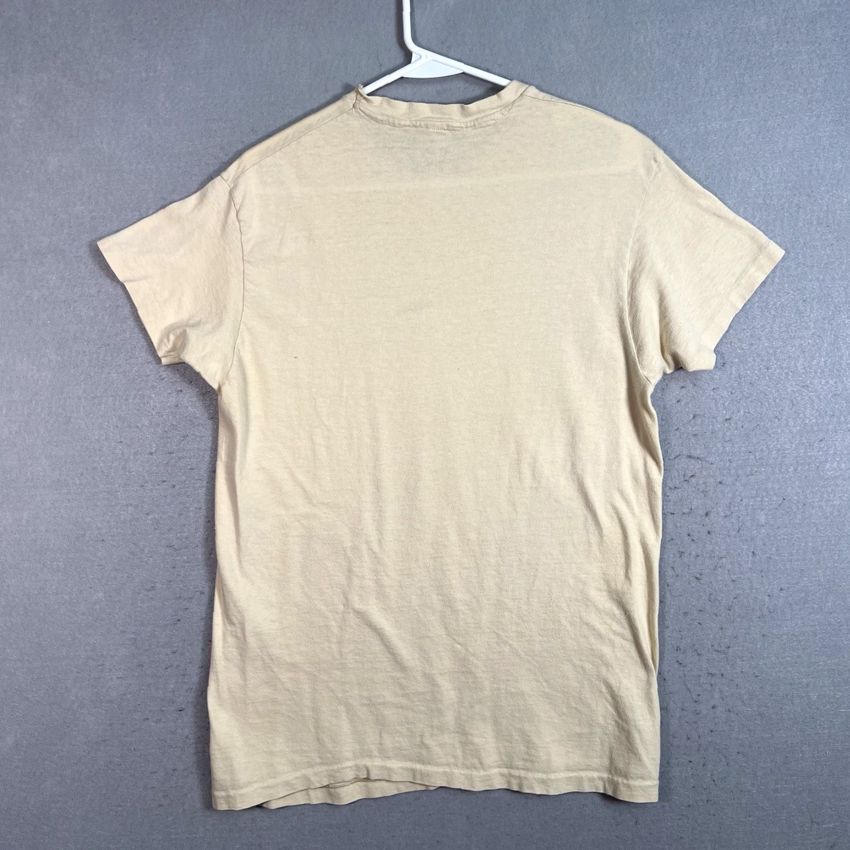 Hanes VINTAGE Average White Band Show Your Hand Shirt Adult Large Beige Mens Size US L / EU 52-54 / 3 - 7 Thumbnail