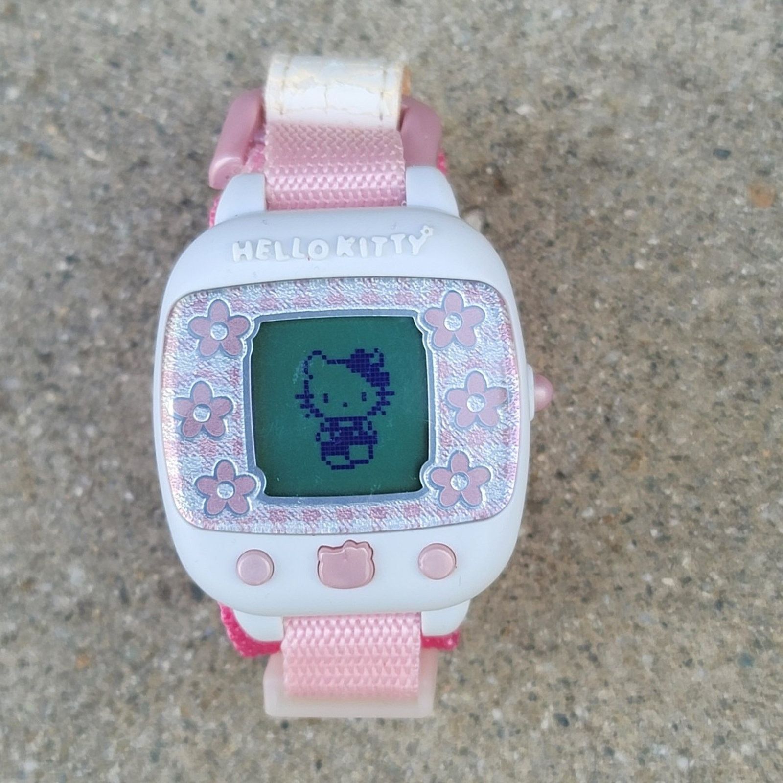 The Unbranded Brand Vtg Hello Kitty Sanrio Bandai Rispal Rare Game Watch Size ONE SIZE - 3 Thumbnail
