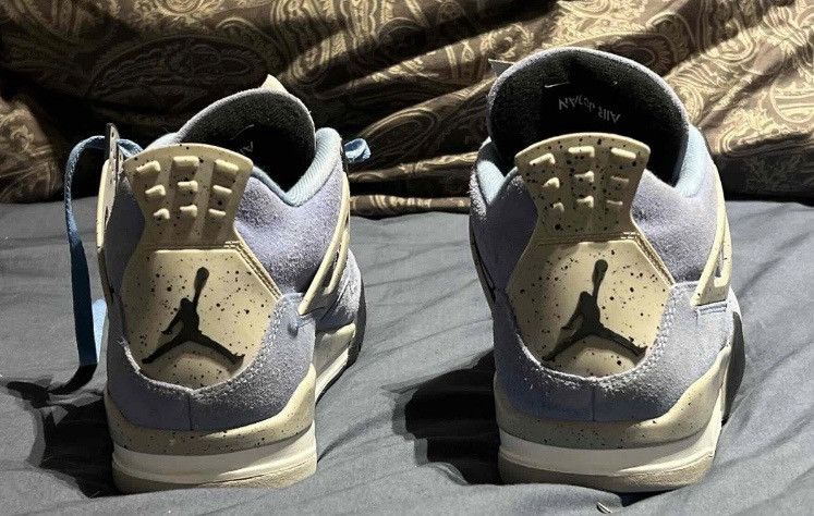 Nike Jordan 4 UNC Used Size US 9.5 / EU 42-43 - 5 Thumbnail