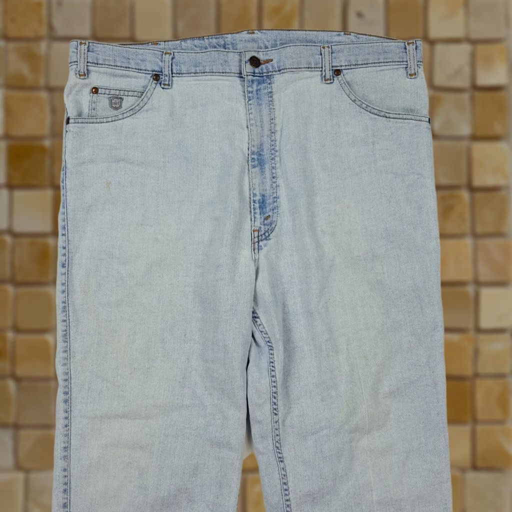 Levi's VINTAGE Levi's Relaxed Jeans Mens 40x30 Straight Denim Blue 80s 90s Grunge Retro Work Western USA Boots Size US 40 / EU 56 - 1 Thumbnail