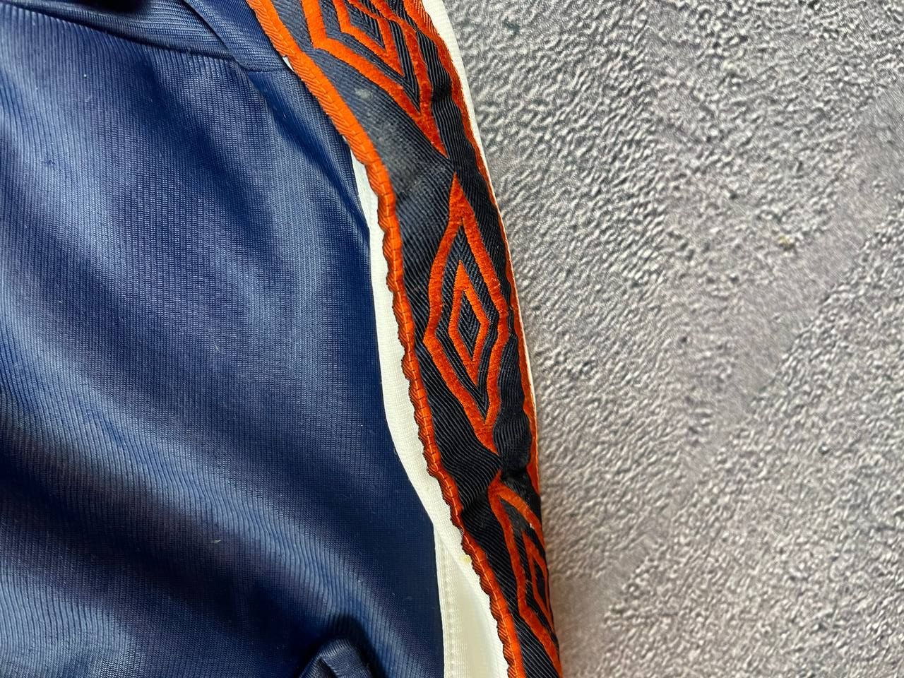 Umbro Vintage Umbro Jacket size M Size US M / EU 48-50 / 2 - 3 Thumbnail