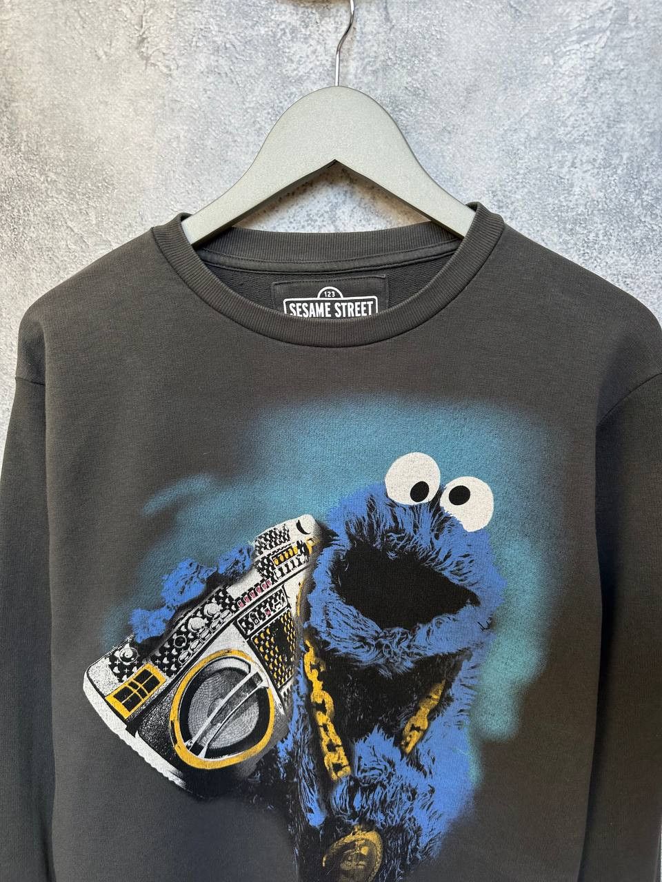 Vintage Sesame Street Cookie Monster Sweatshirt 2012 Jumper Size US L / EU 52-54 / 3 - 5 Thumbnail