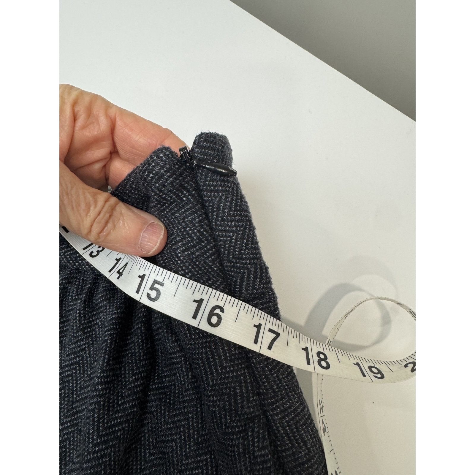 Banana Republic Banana Republic Wool Blend Herringbone A-Line Skirt 12 Size 34" / US 12 / IT 48 - 6 Thumbnail