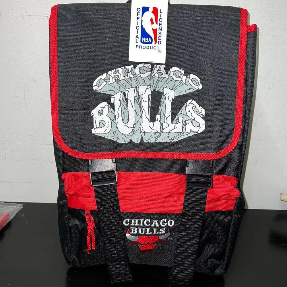 Vintage Chicago Bulls Retreat Backpack Bag Nasco Little America Size ONE SIZE - 1 Thumbnail