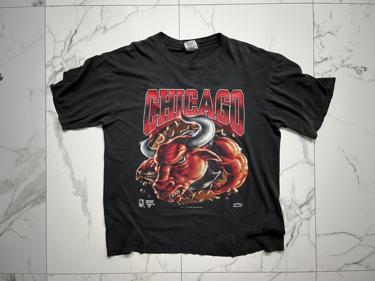 Vintage Vintage sun faded chicago bulls nutmeg tee 1991 Size US XL / EU 56 / 4 - 1 Thumbnail