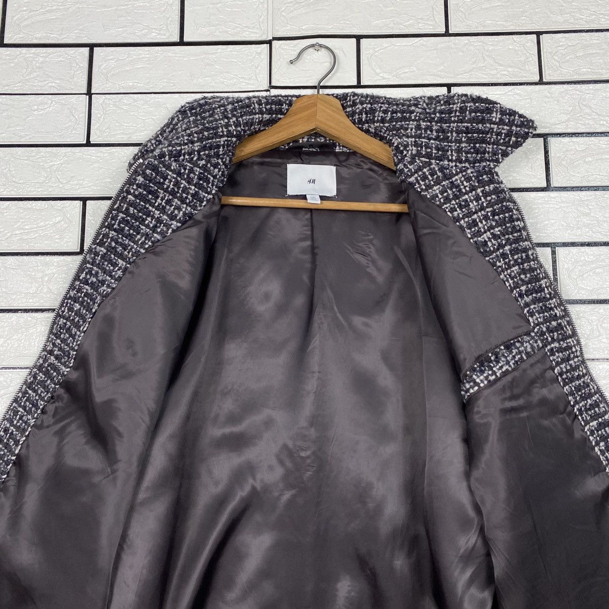 Japanese Brand Vintage Bomber Jacket Knit Design H&M Wool Issey Miyake Size US L / EU 52-54 / 3 - 15 Thumbnail