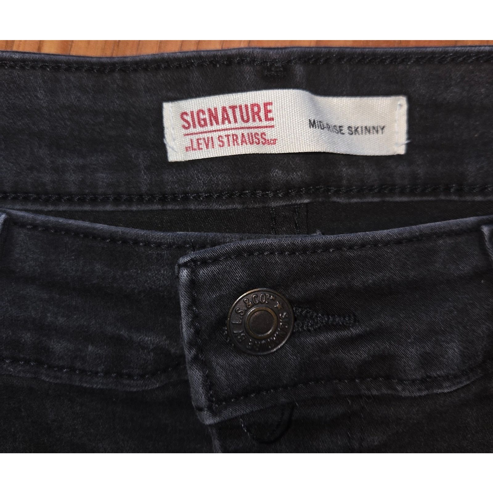 Levi's Signature Levi's Mid Rise Skinny Black Jeans - Size 32 Size 32" / US 10 / IT 46 - 4 Thumbnail