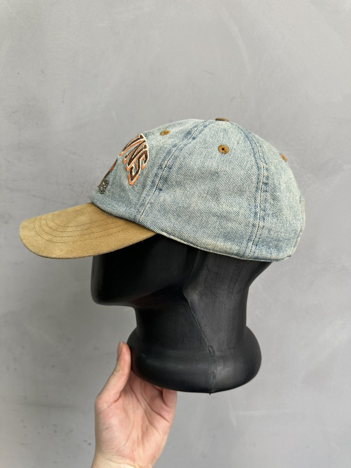 Vintage RARE Vintage DENIM NFL Gameday Cleveland browns hat Size ONE SIZE - 3 Thumbnail