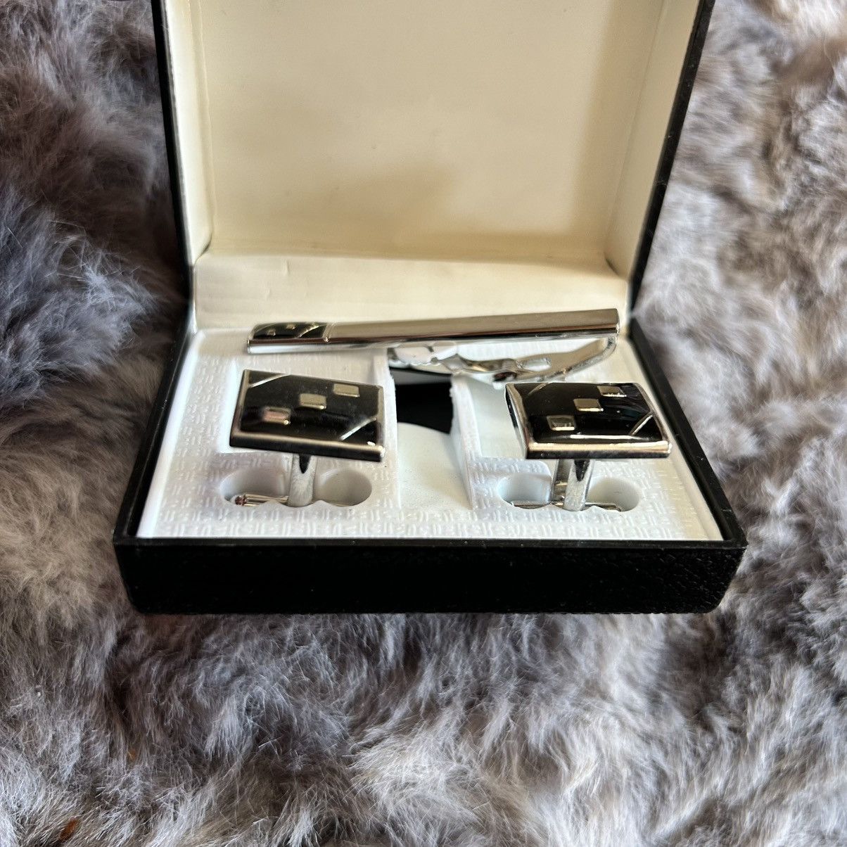 Vintage Gentleman black enamel silver cuff links tie bar boxed set Size ONE SIZE - 3 Thumbnail