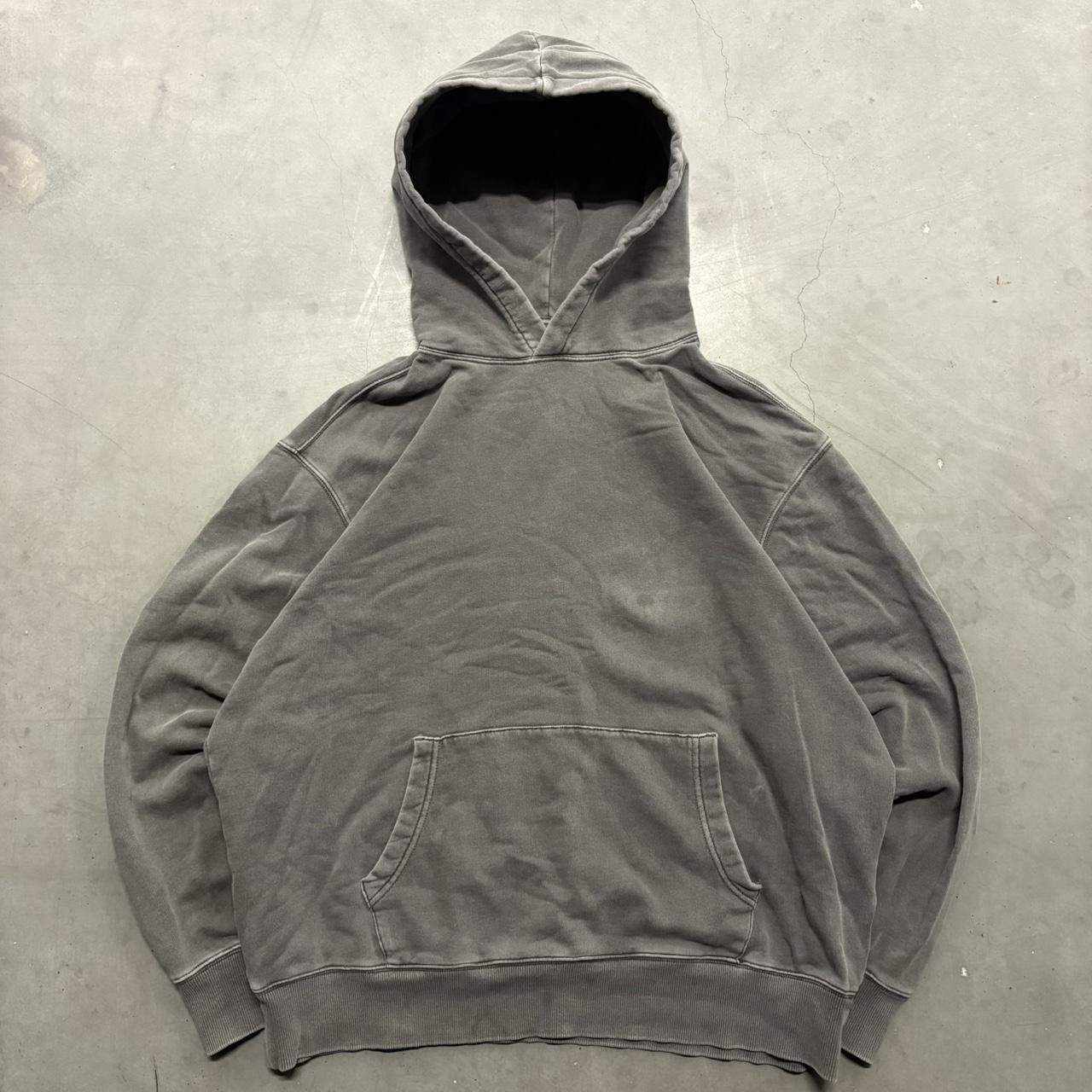 Old Navy Crazy Vintage Y2K/2000s Blank Dark Grey Quality Old Navy Minimalist Hoodie! Size US L / EU 52-54 / 3 - 1 Thumbnail