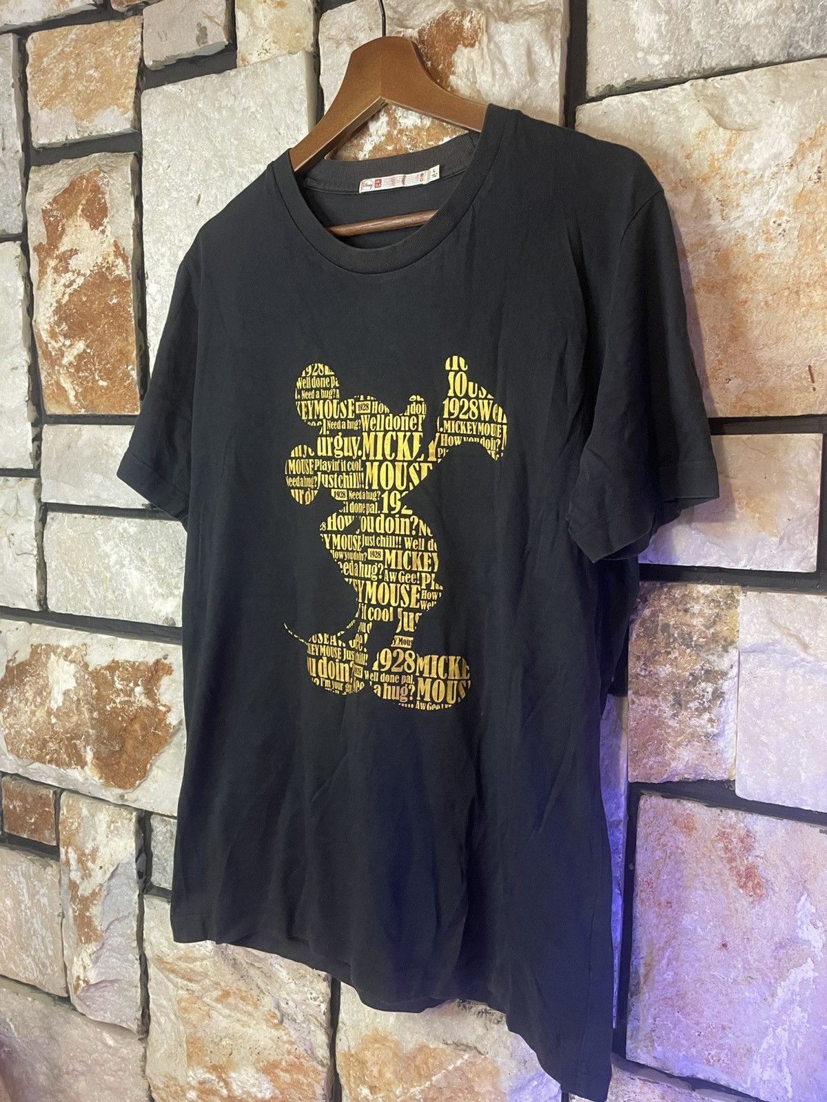Uniqlo Vintage Uniqlo Mickey Mouse Disney Tee Size US L / EU 52-54 / 3 - 3 Thumbnail