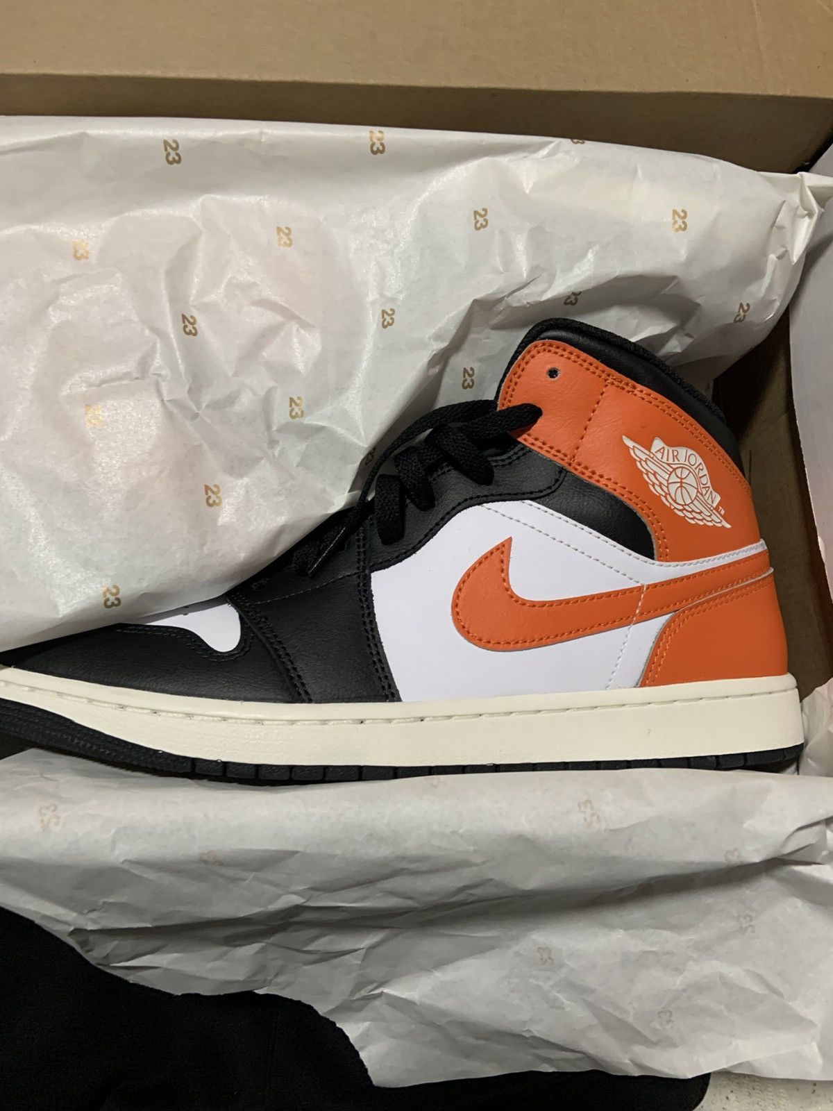 Jordan Brand Jordan 1s “STARFISH” colorway Size US 11 / EU 44 - 1 Thumbnail