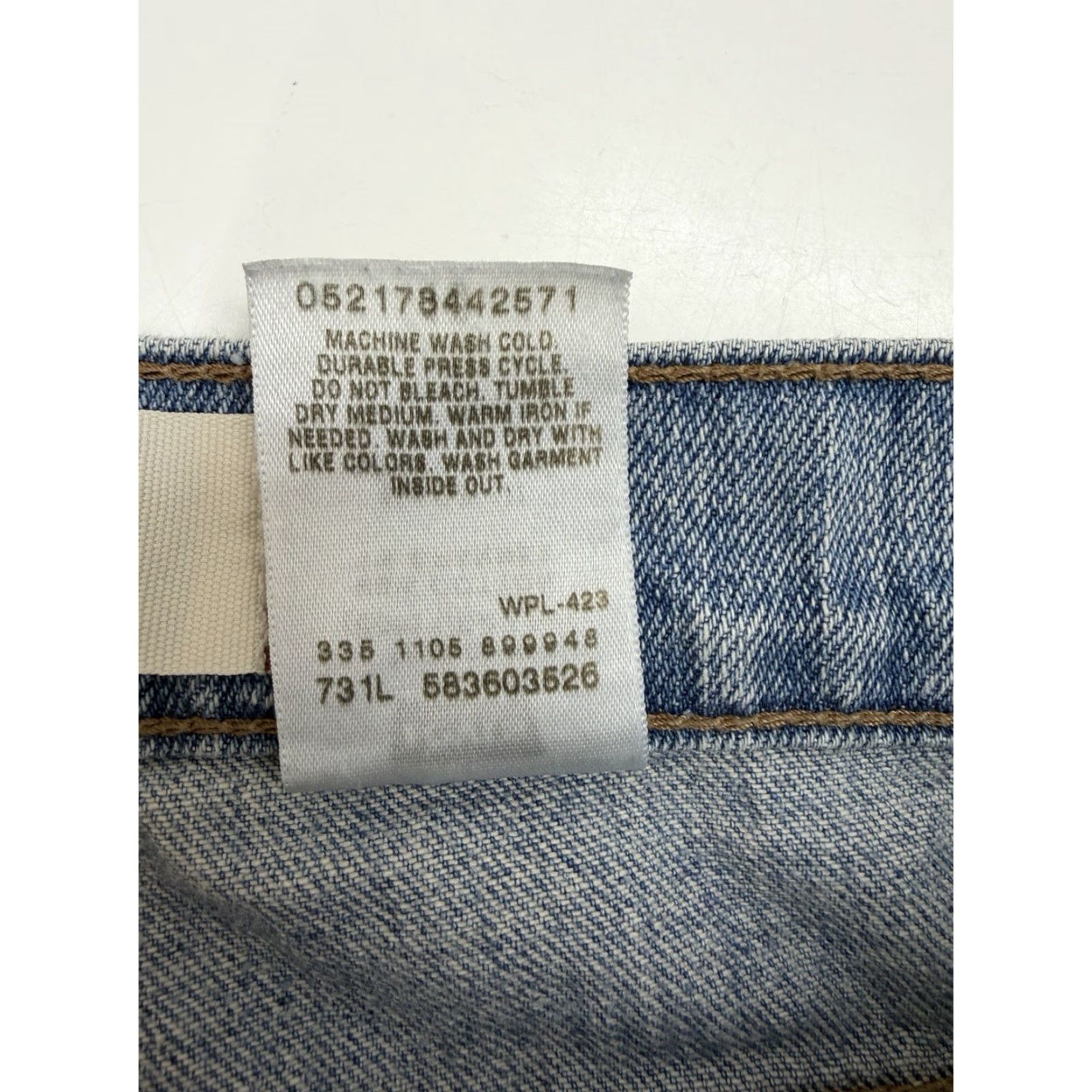 Levi's Levi's Capris Womens Size 10 515 Denim Cut Offs Size ONE SIZE - 5 Thumbnail
