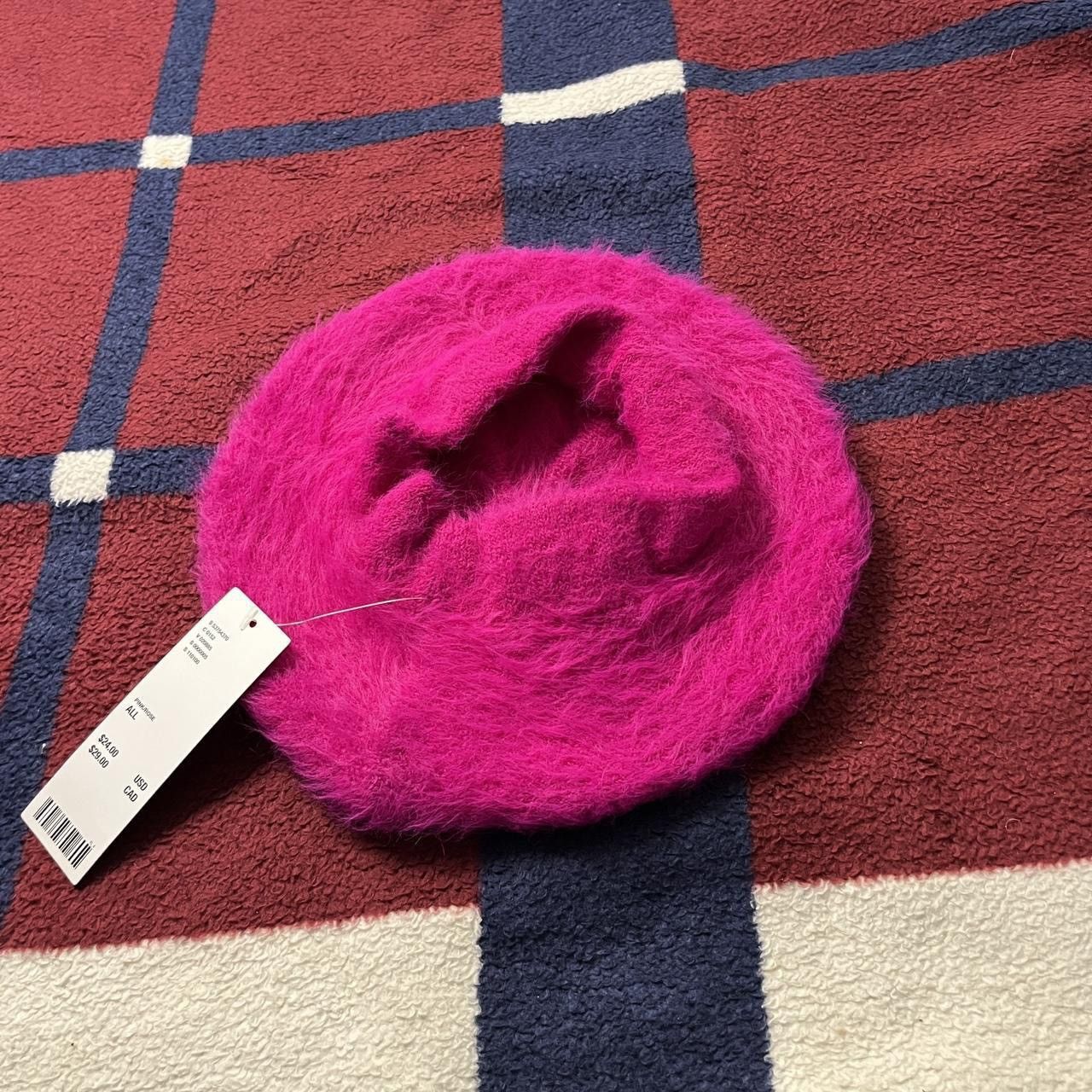 Urban Outfitters Urban Outfitters UO hot pink Trendy Plush Hairy Beret Hat Size ONE SIZE - 2 Thumbnail