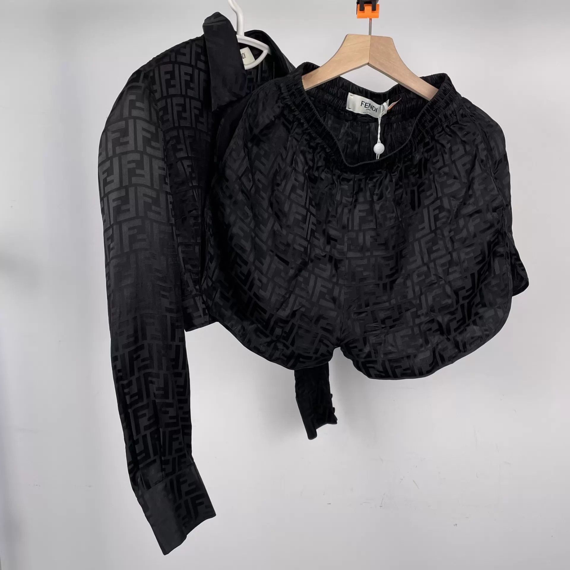 Fendi Fendi Silk Casual Suit Black 36 Size XS / US 0-2 / IT 36-38 - 2 Thumbnail