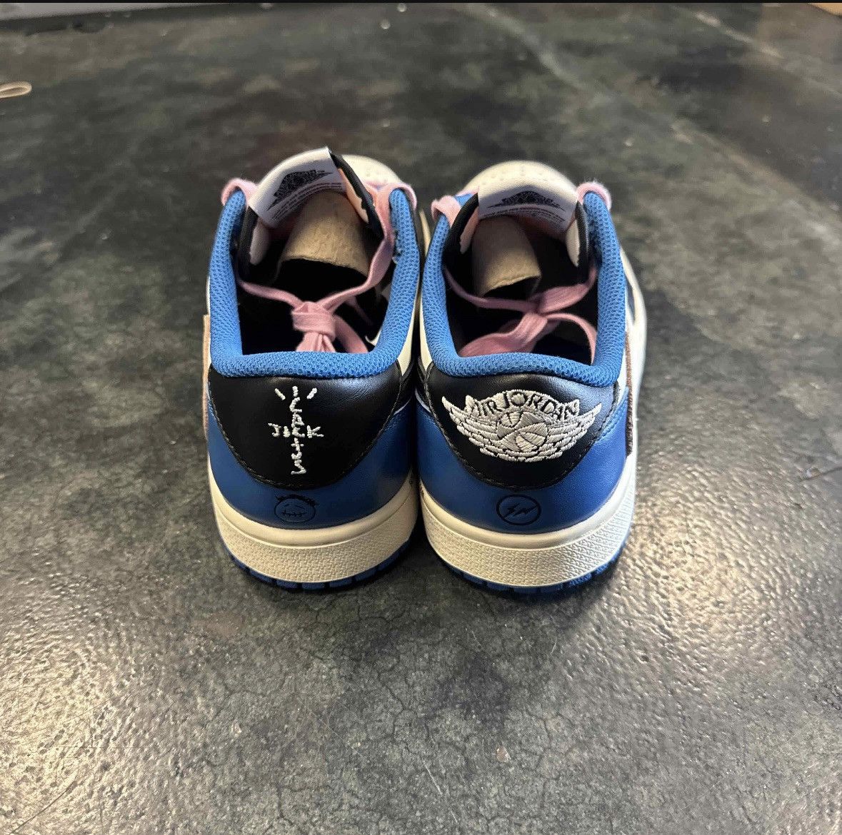 Fragment Design × Nike × Travis Scott Jordan 1 Low Travis Scott Fragment Size US 6.5 / EU 39-40 - 4 Thumbnail