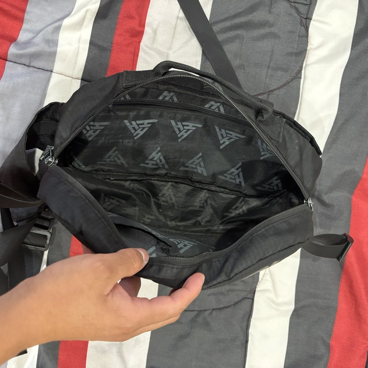 Menace Menace x Hypland Black Sling Bag Size ONE SIZE - 3 Thumbnail