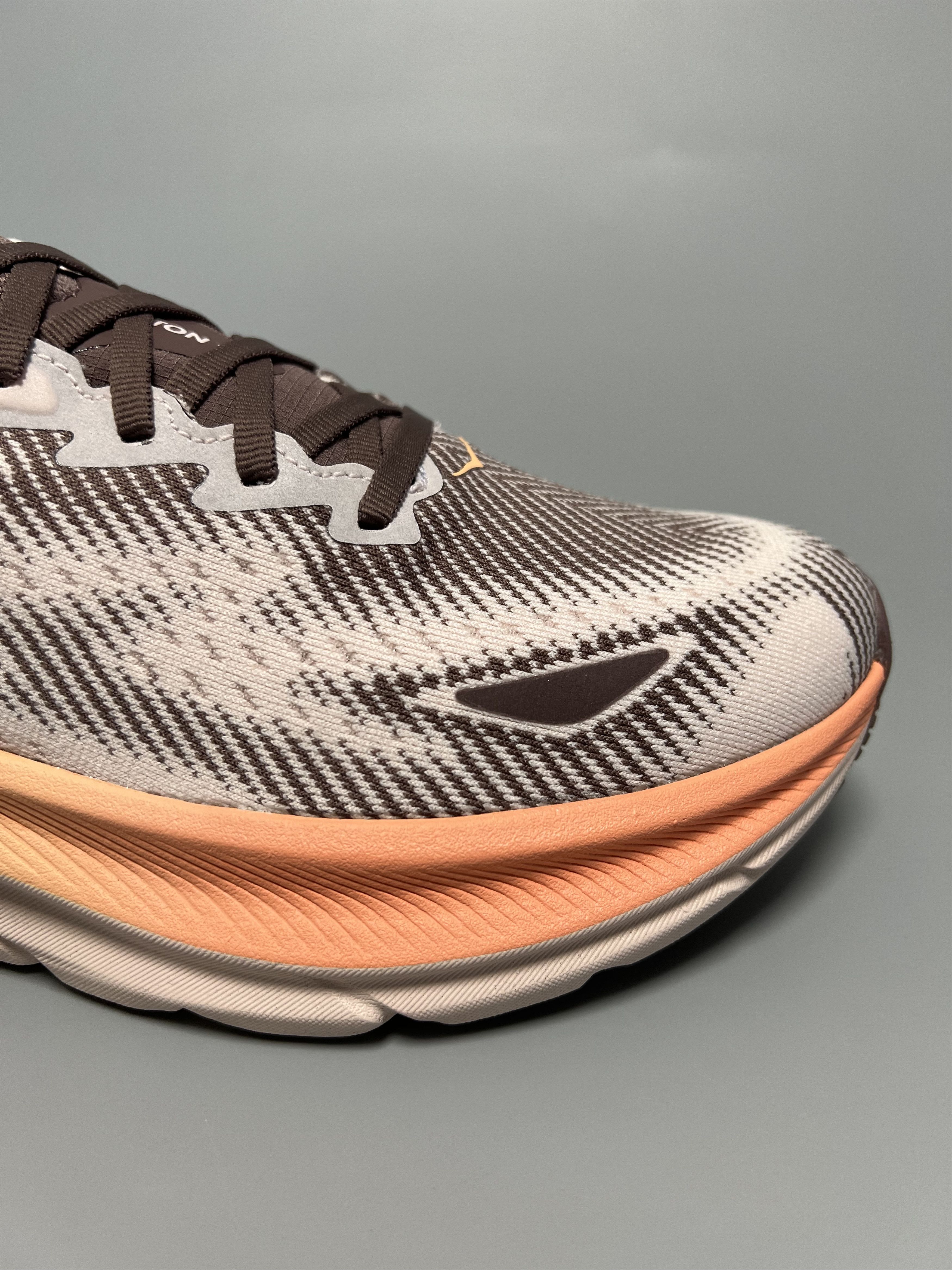 Goretex Hoka One One Clifton 9 GTX Women’s Running Shoes Size US 8 / IT 38 - 13 Thumbnail