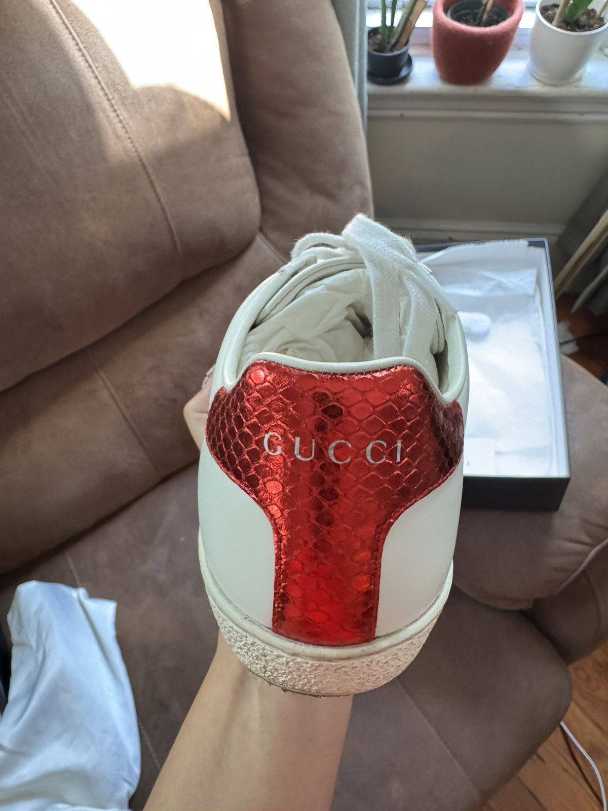 Gucci Women’s Gucci Ace Sneaker with bee Size US 7.5 / IT 37.5 - 3 Thumbnail