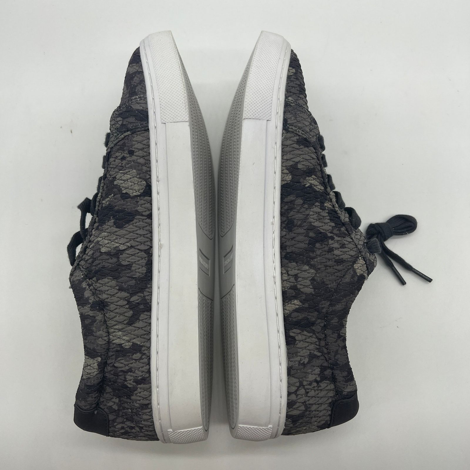 Other Isaac Mizrahi Live! SOHO Quilted Camo Sneakers Size 10 Size US 10 / IT 40 - 3 Thumbnail