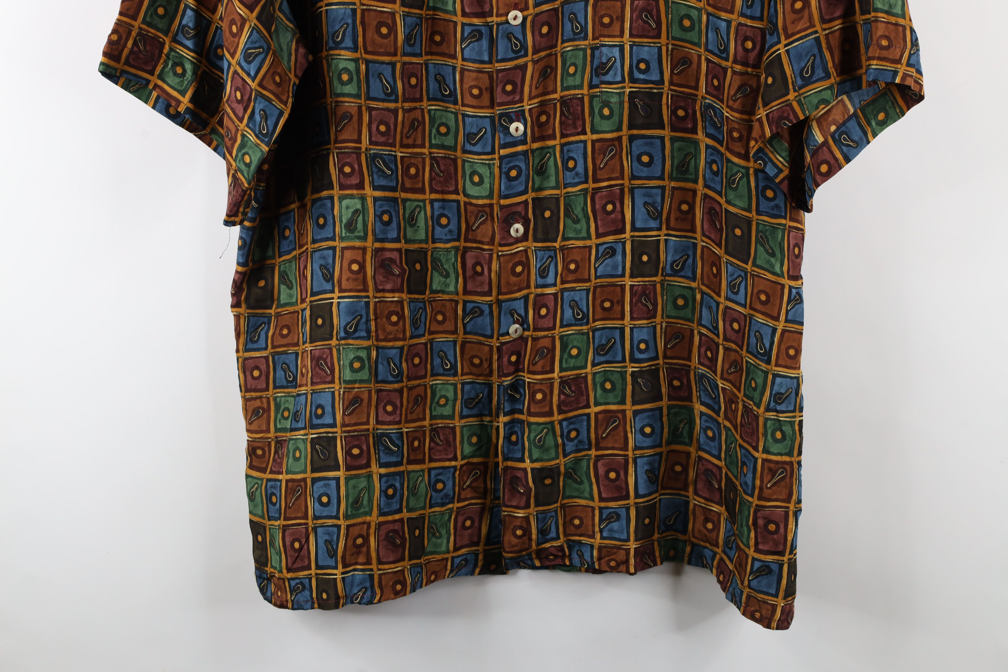 Vintage Vintage 90s Streetwear Checkered Baggy Fit Silk Button Shirt Size US L / EU 52-54 / 3 - 3 Thumbnail