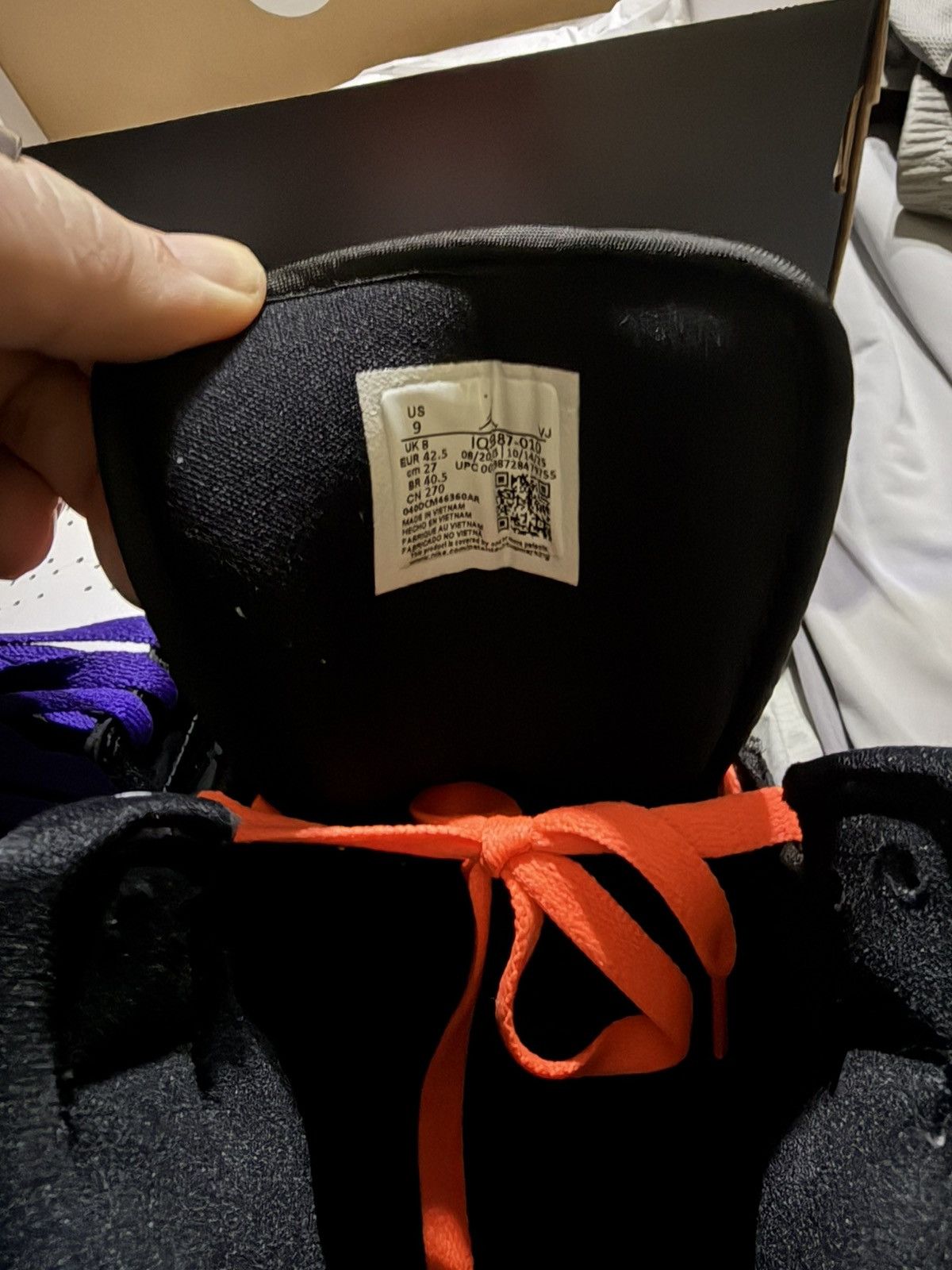 Jordan Brand Jordan 1 MID SE Size US 9 / EU 42 - 4 Thumbnail