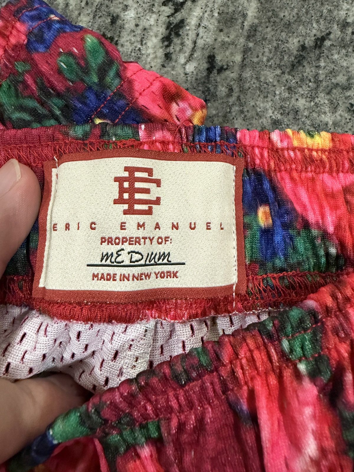 Eric Emanuel Eric Emanuel RARE Pink Garden Size US 32 / EU 48 - 5 Thumbnail