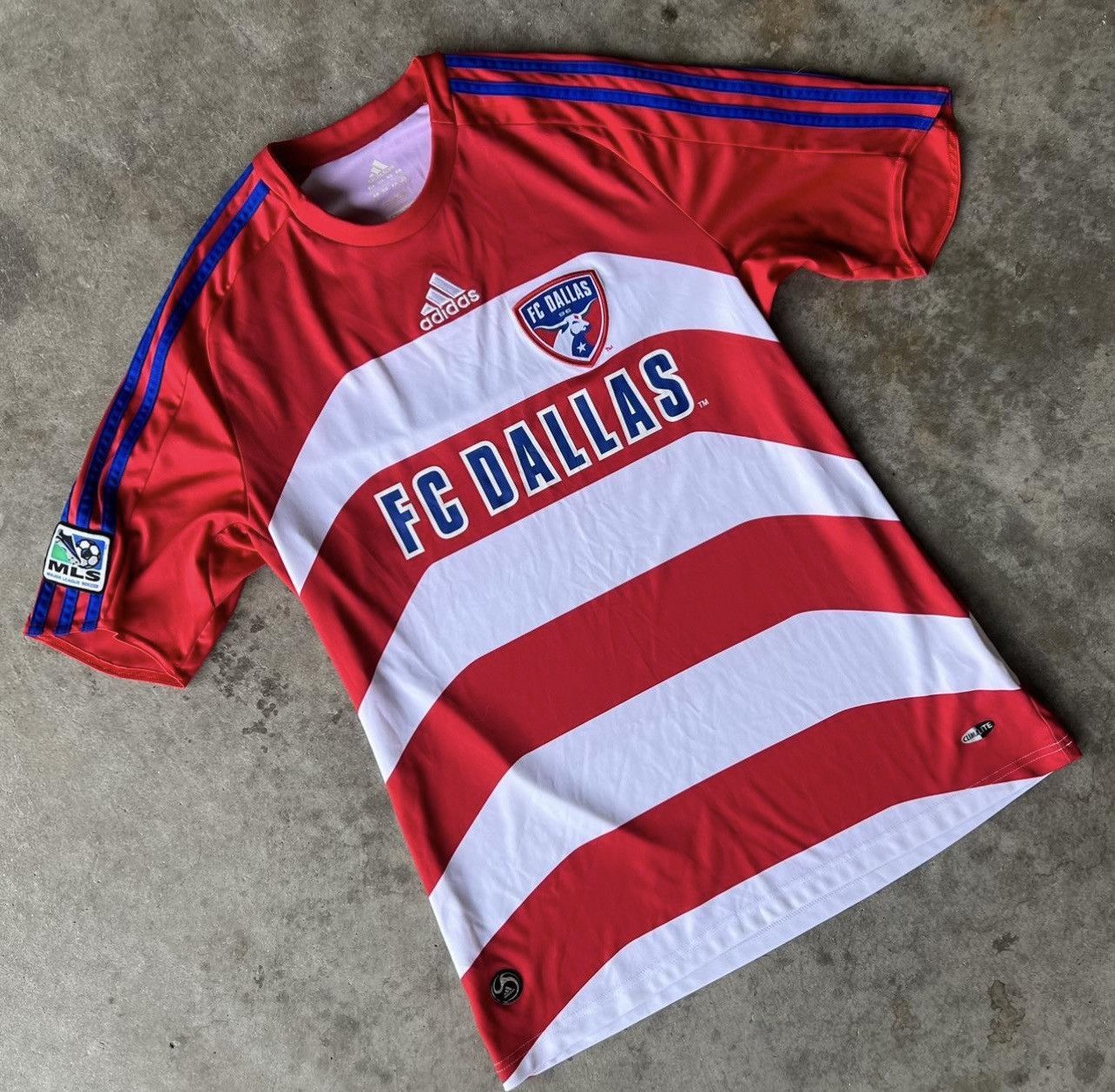 Adidas × Vintage FC Dallas Soccer Jersey by Adidas Size Medium Size US M / EU 48-50 / 2 - 1 Thumbnail