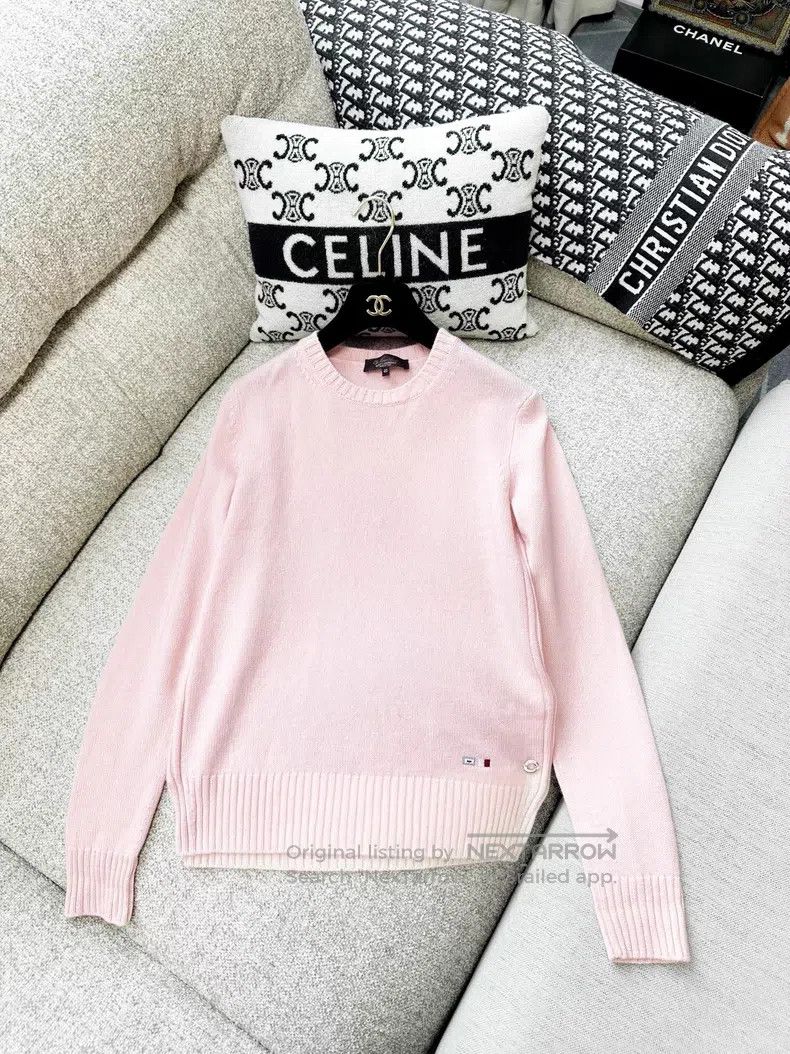 Loro Piana Loro Piana Cinnamon pink round neck badge button knit top Size XS / US 0-2 / IT 36-38 - 2 Thumbnail