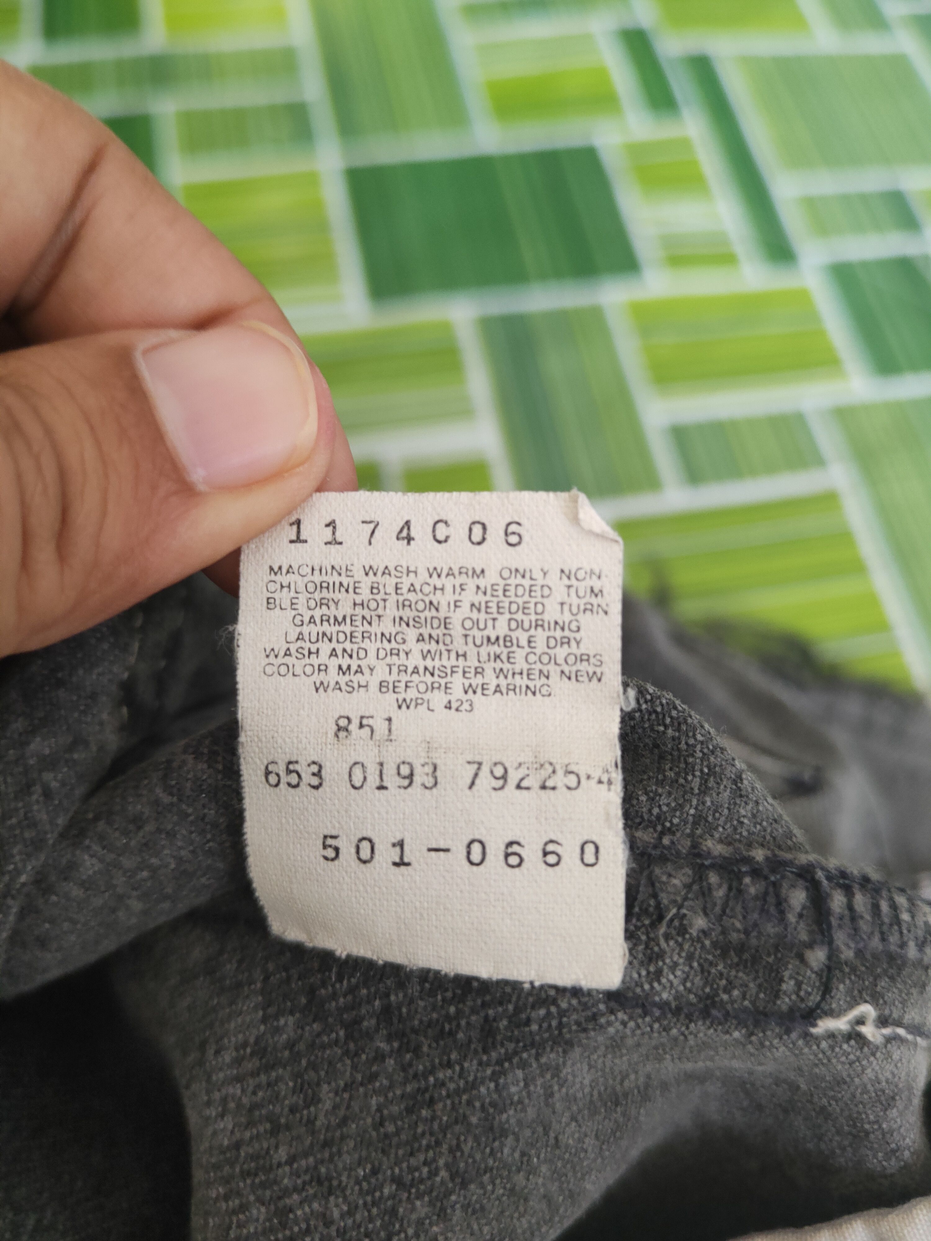 Levi's 501 Levi's Black Distressed Ripped Jeans #S2820 Size US 33 - 15 Thumbnail