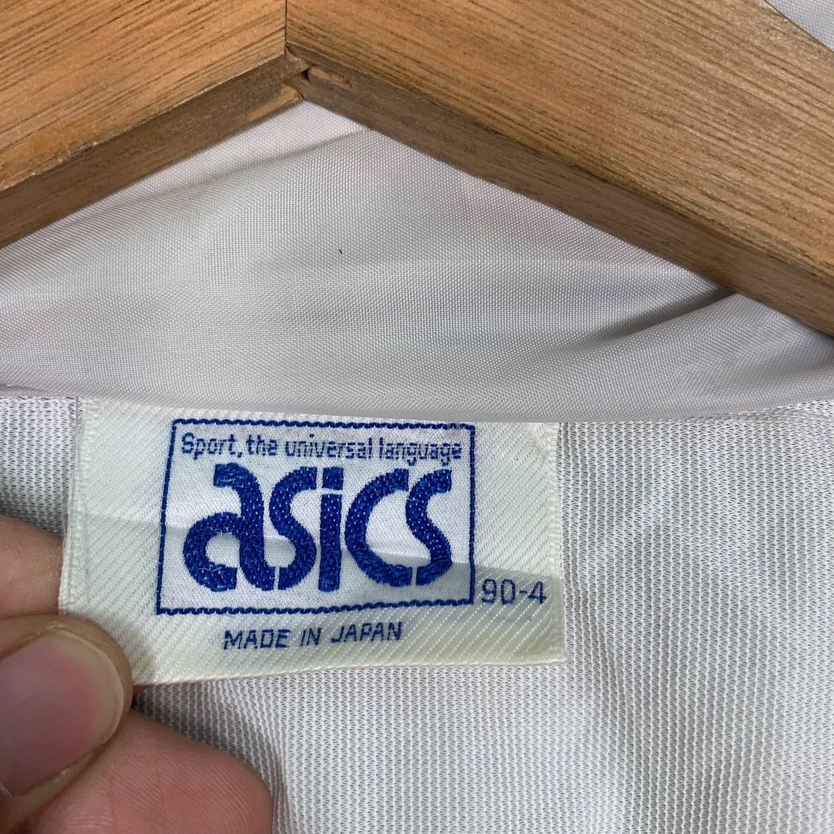 Asics ASICS Gold Tiger Hooded Light Jacket #0178-C9 Size US M / EU 48-50 / 2 - 17 Thumbnail