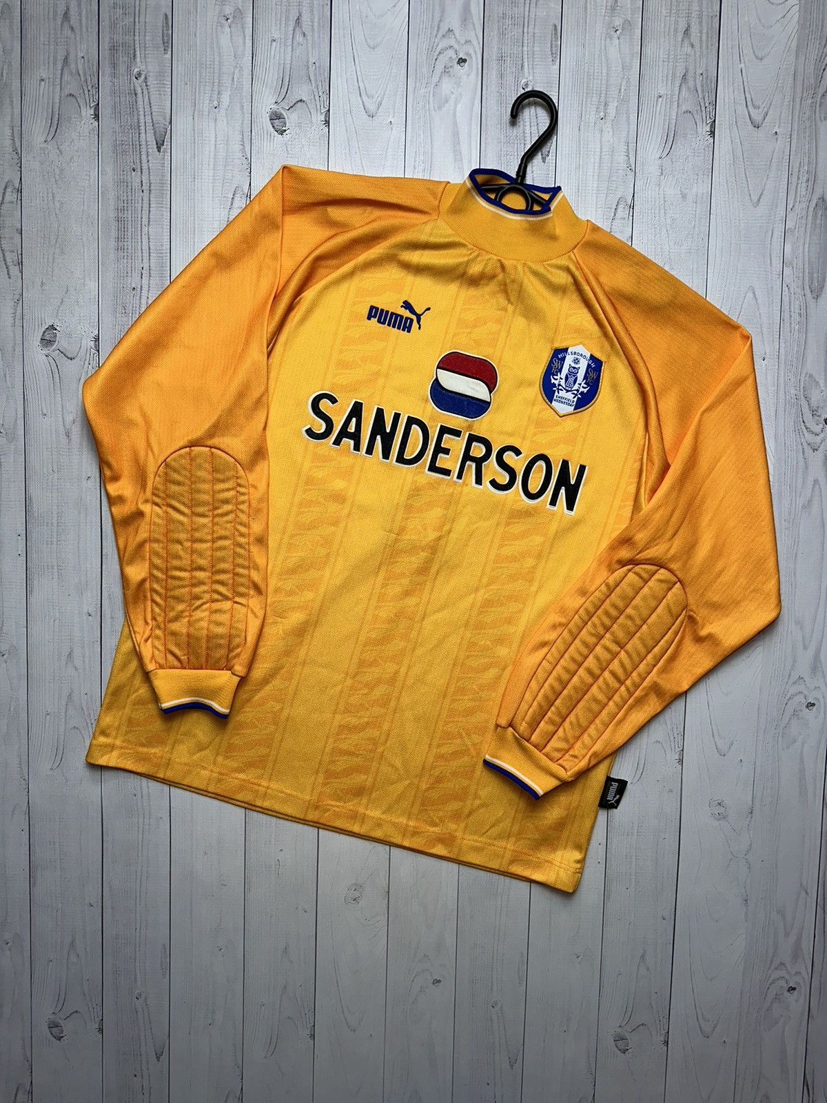 Puma × Vintage Vintage puma sheffield Wednesday United goalkeeper Jersey L Size US L / EU 52-54 / 3 - 1 Thumbnail