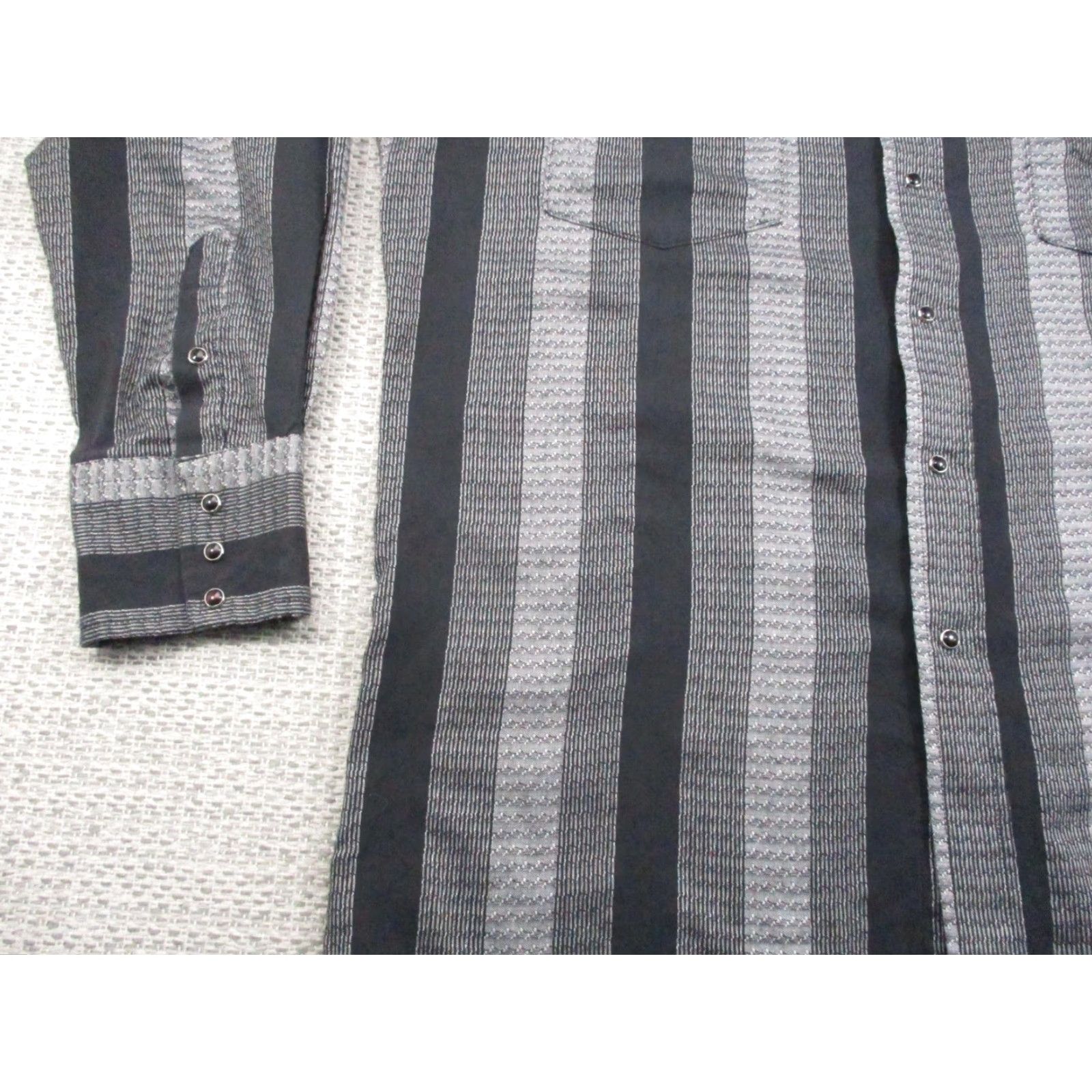 Roper VINTAGE Roper Shirt Mens XL Black Gray Western Pearl Snap Front Striped Long Sleeve Size US XL / EU 56 / 4 - 3 Thumbnail