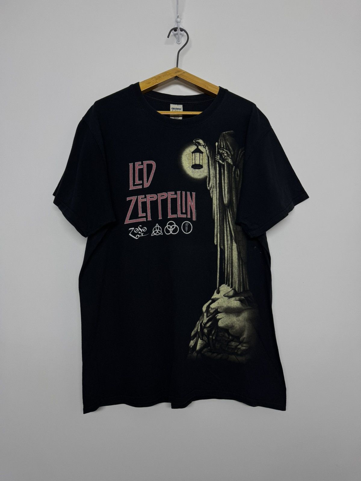 Gildan Led Zeppelin Stairway To Heaven Official Merchandise T-Shirt Size US L / EU 52-54 / 3 - 2 Thumbnail