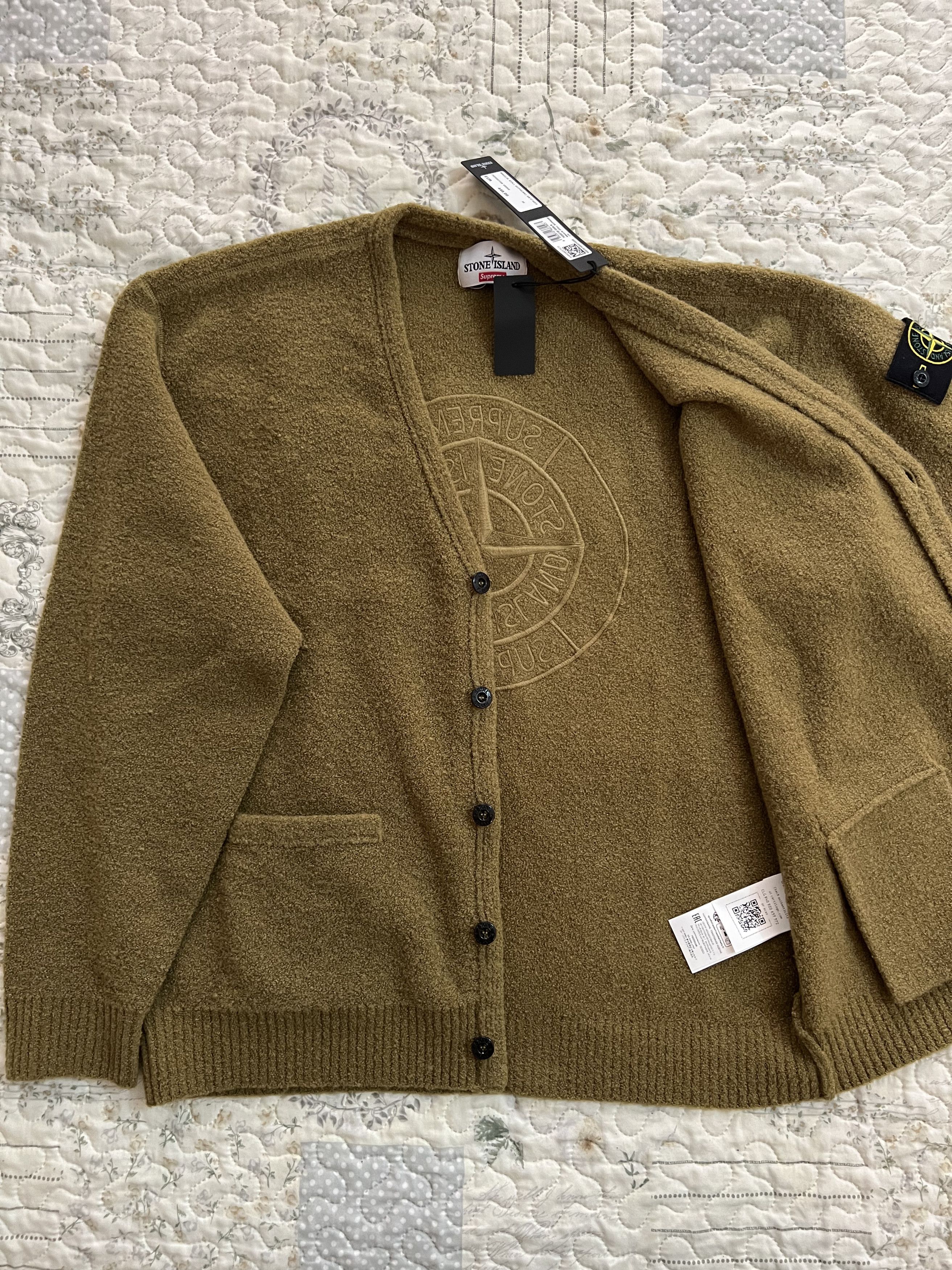 Stone Island × Supreme Supreme Stone Island Bouclé Cardigan olive M Size US M / EU 48-50 / 2 - 8 Thumbnail