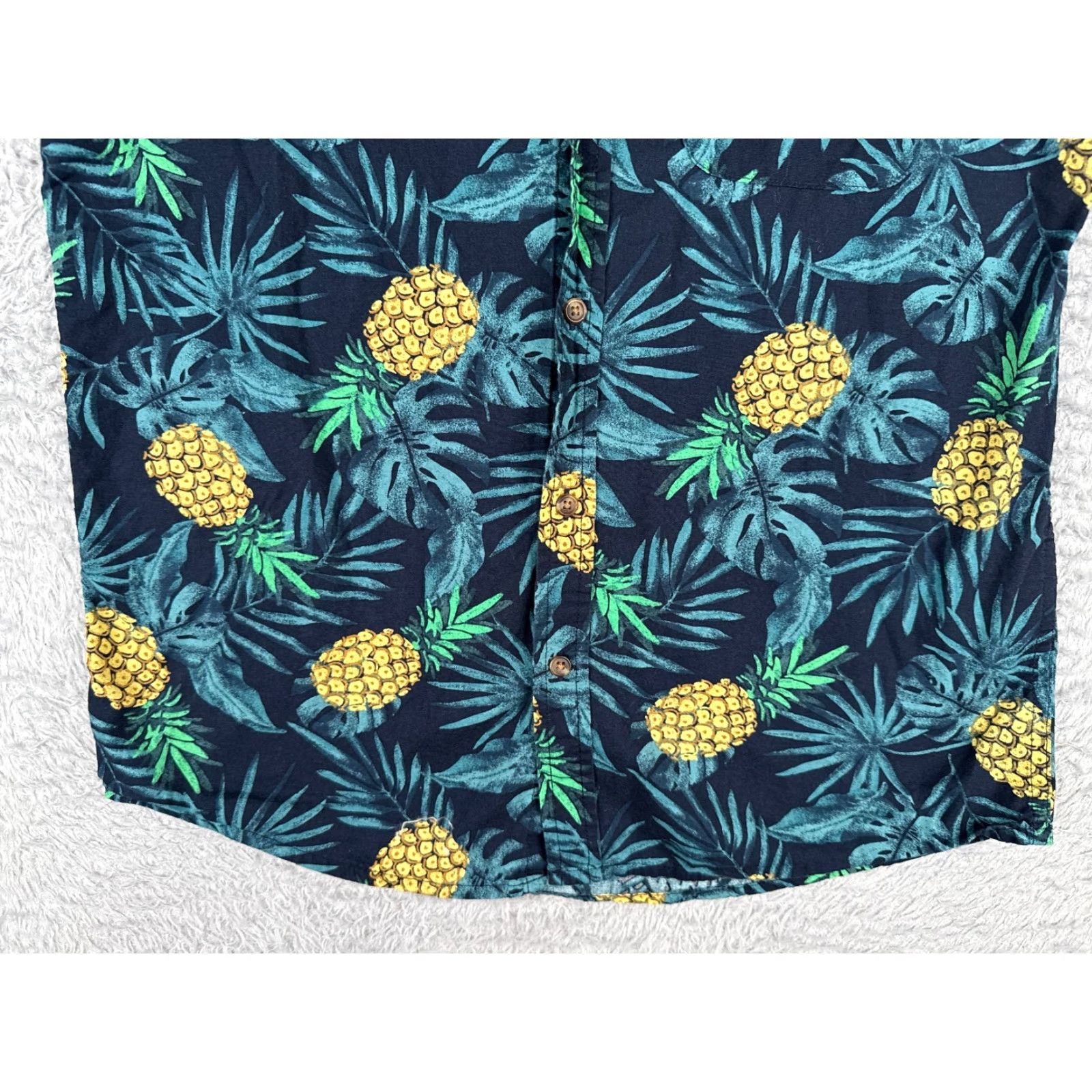 Old Navy VINTAGE Old Navy Shirt Men Small Blue Pineapple AOP Everyday Hawaiian 100% Cotton Size US S / EU 44-46 / 1 - 5 Thumbnail