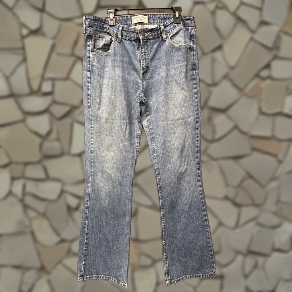 VINTAGE Levi's Signature Jeans Bootcut Denim Pants Women's Size 16
