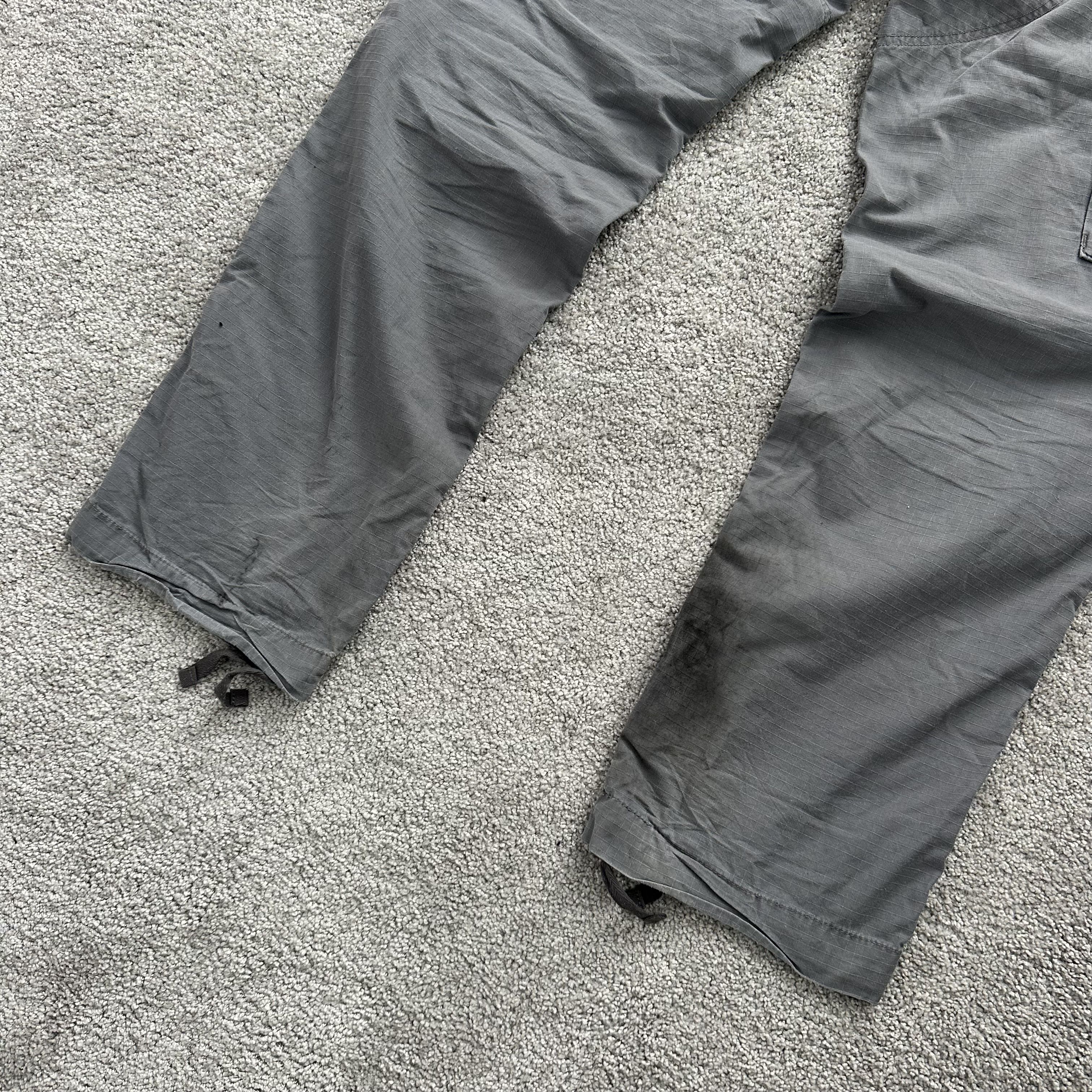 Carhartt Carhartt Vintage Distressed Denim Cargo Streetwear Pants Size US 32 / EU 48 - 5 Thumbnail