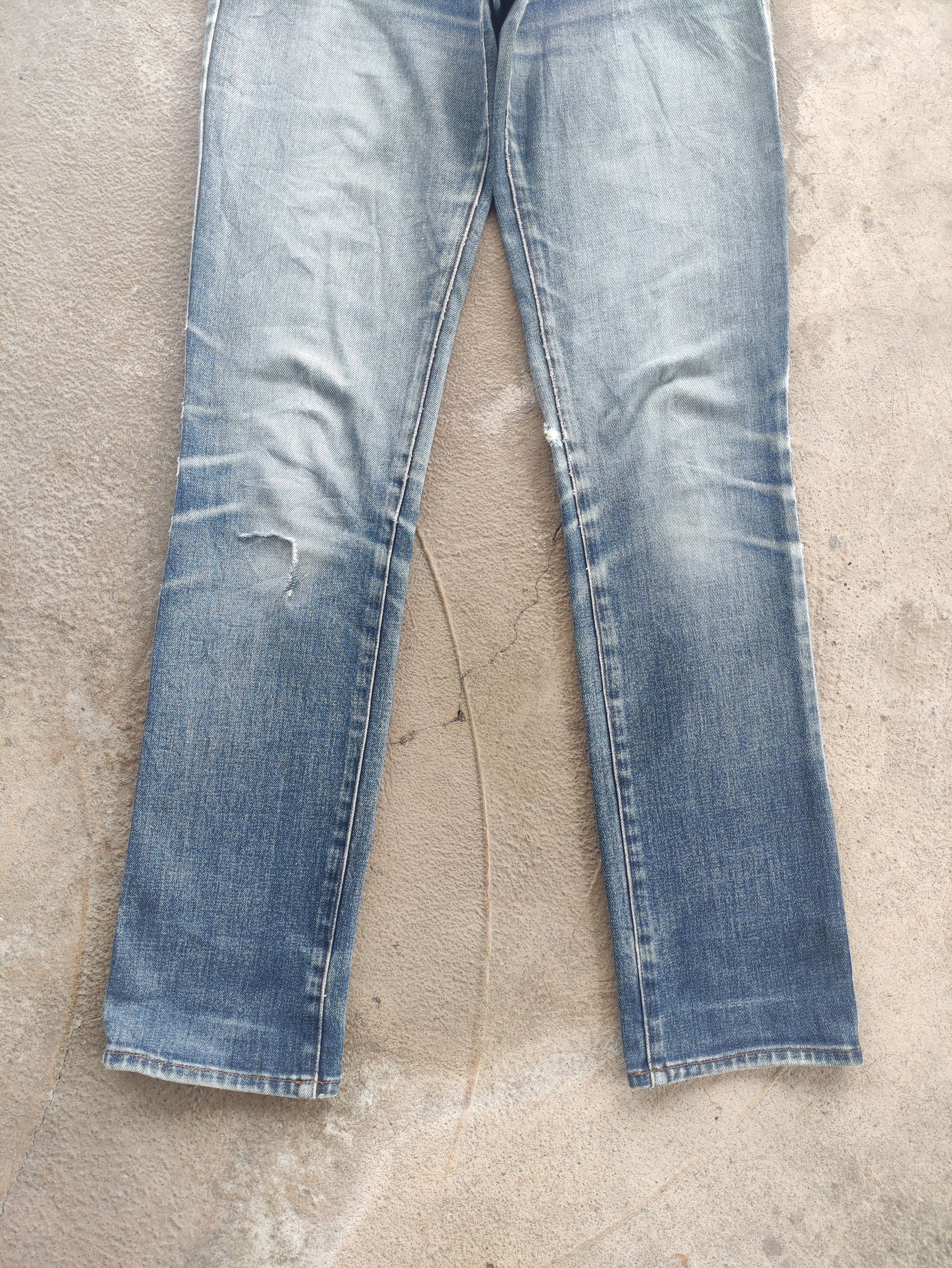 Japanese Brand Vintage Japanese Jean Distressed Faded Denim Pants Size 28" / US 6 / IT 42 - 4 Thumbnail