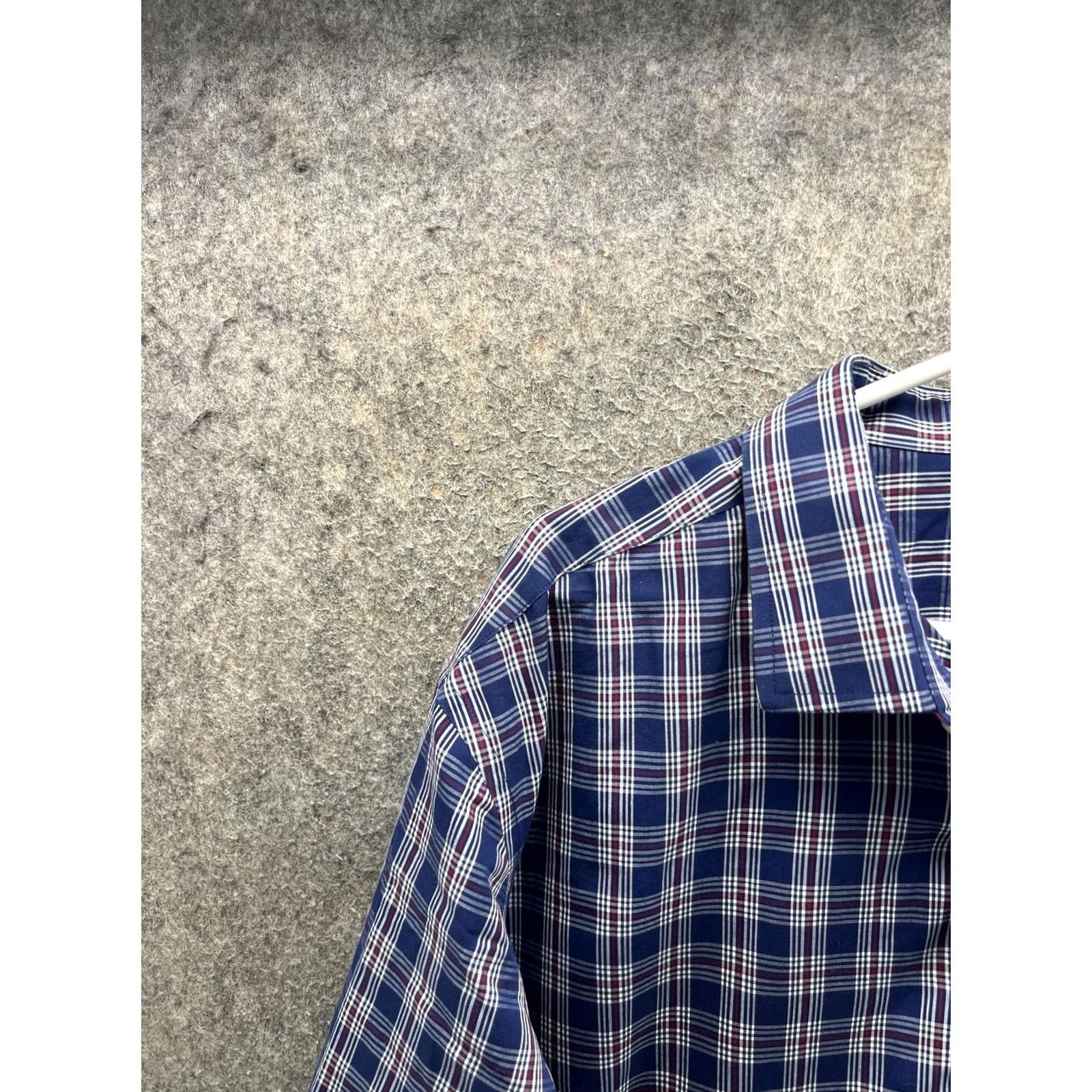 UNTUCKit UNTUCKit Shirt XLT Mens Blue Plaid Long Sleeve Button Front Wrinkle Free Casual Shirt Size US XL / EU 56 / 4 - 5 Thumbnail