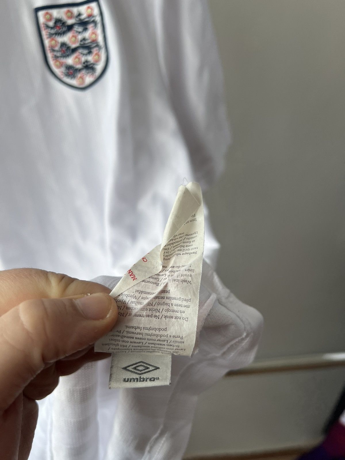 Umbro 1986 PROTOTYPE ENGLAND TEAM REMAKE SOCCER JERSEY SHIRT L Size US L / EU 52-54 / 3 - 12 Thumbnail