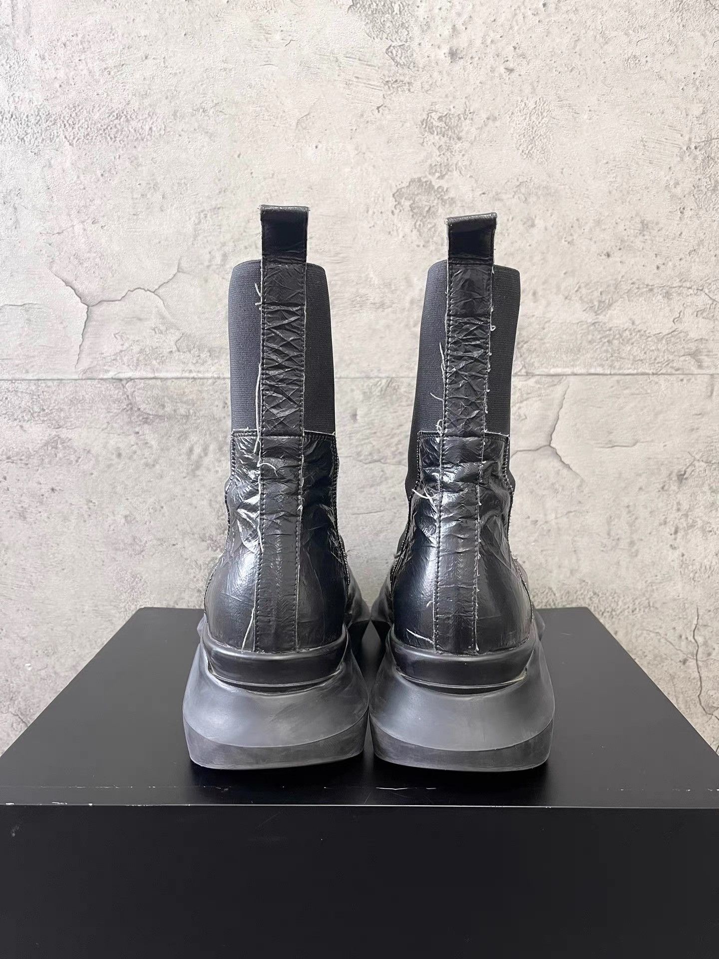 Rick Owens Rick Owens Cracked Leather Platform Chelsea Boots K34 Size US 8 / EU 41 - 5 Thumbnail