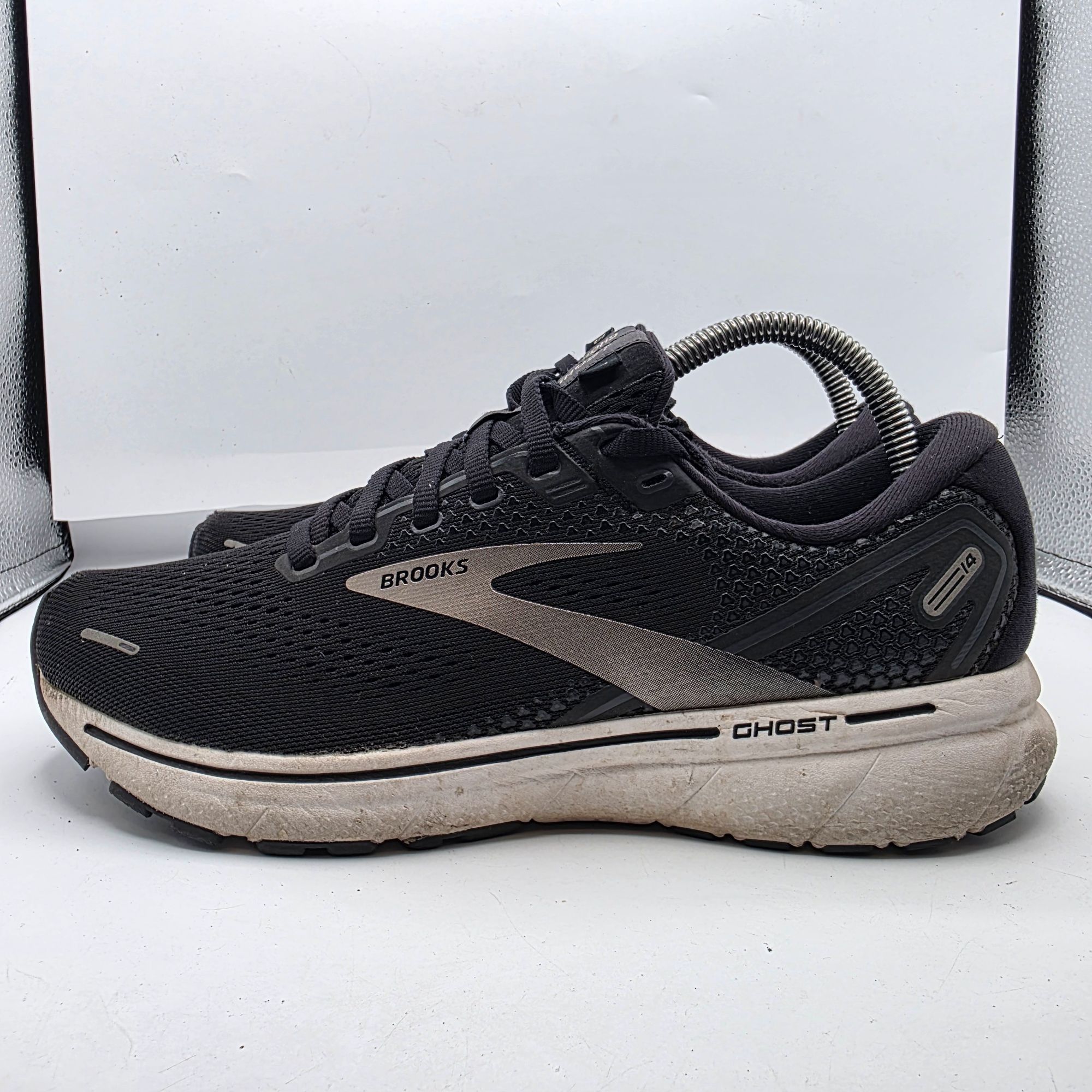 Brooks Brooks Ghost 14 Womens Size 10 Black White Athletic Shoes Ru Size US 10 / IT 40 - 13 Thumbnail