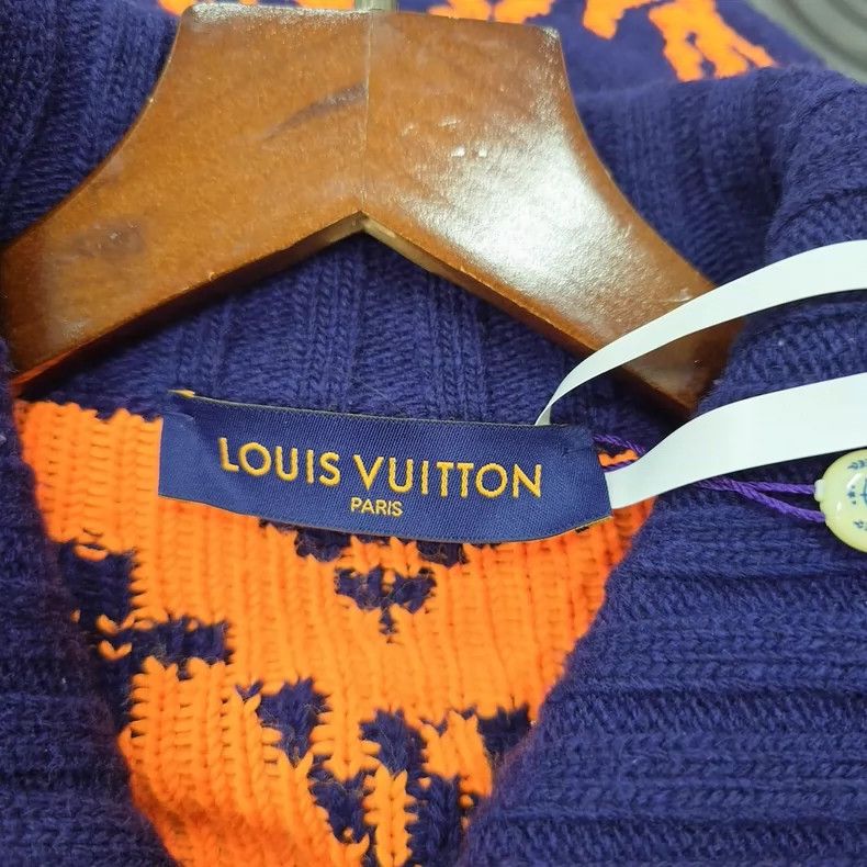 Louis Vuitton Louis Vuitton Blue Orange Full Print Cardigan sweater Size US XL / EU 56 / 4 - 3 Thumbnail