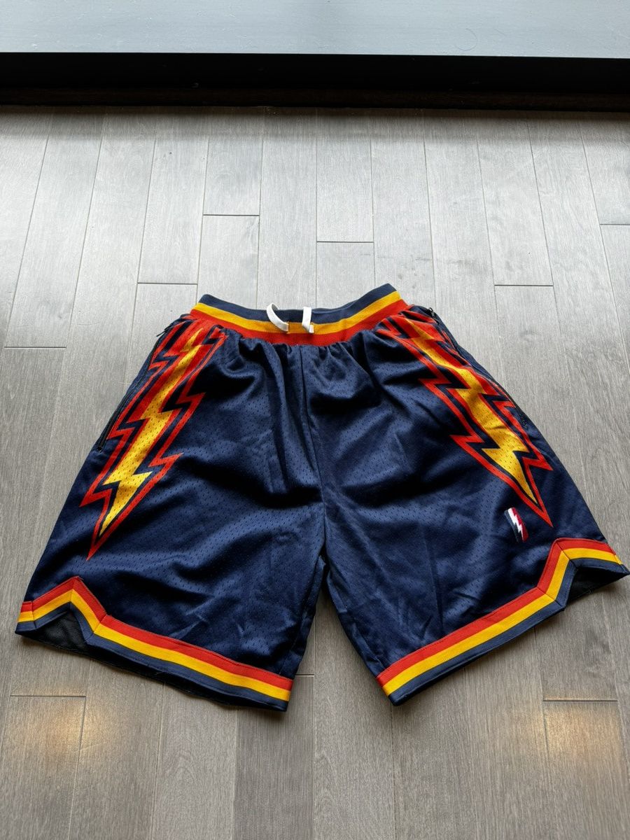 Trillest Warriors outlet Bolt Swingman Shorts size Large Collect & Select