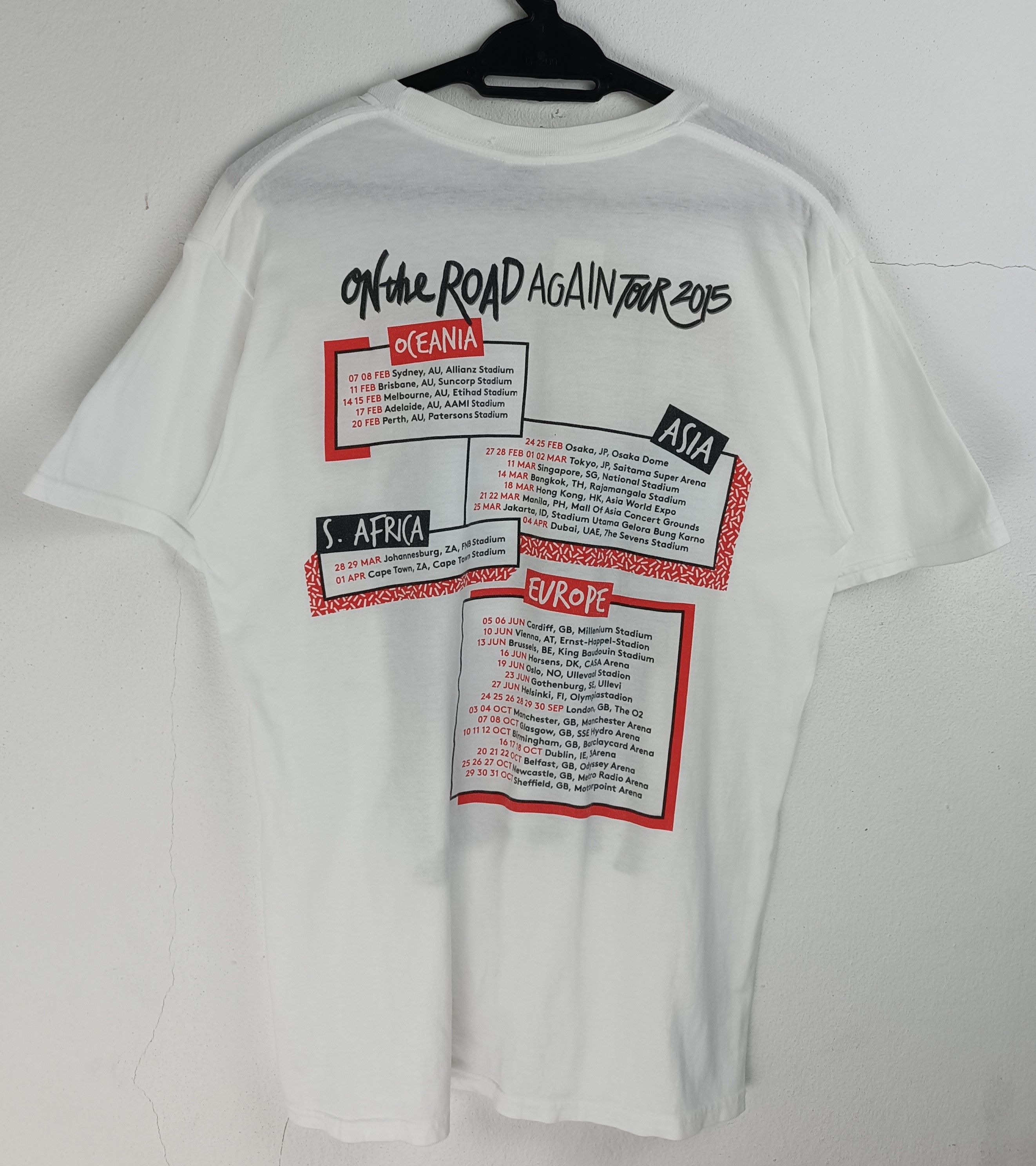 Band Tees VINTAGE ONE DIRECTION TOUR TEE harry styles swift zayn Size US M / EU 48-50 / 2 - 4 Thumbnail