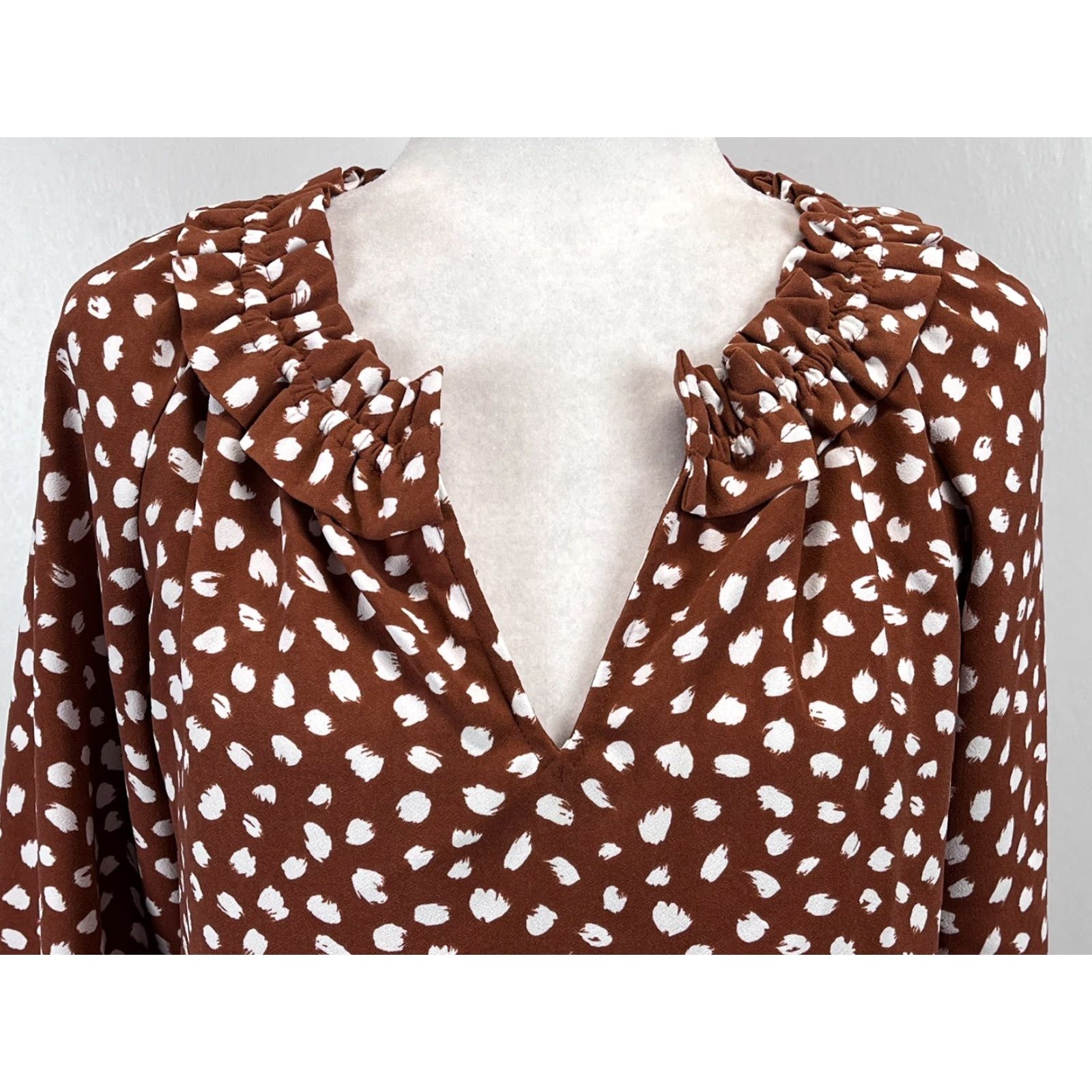 J.Crew J. Crew Drapey Ruffle Neck Blouse Shirt Sz X-Small Womens Oversized Brown White Size XS / US 0-2 / IT 36-38 - 5 Thumbnail