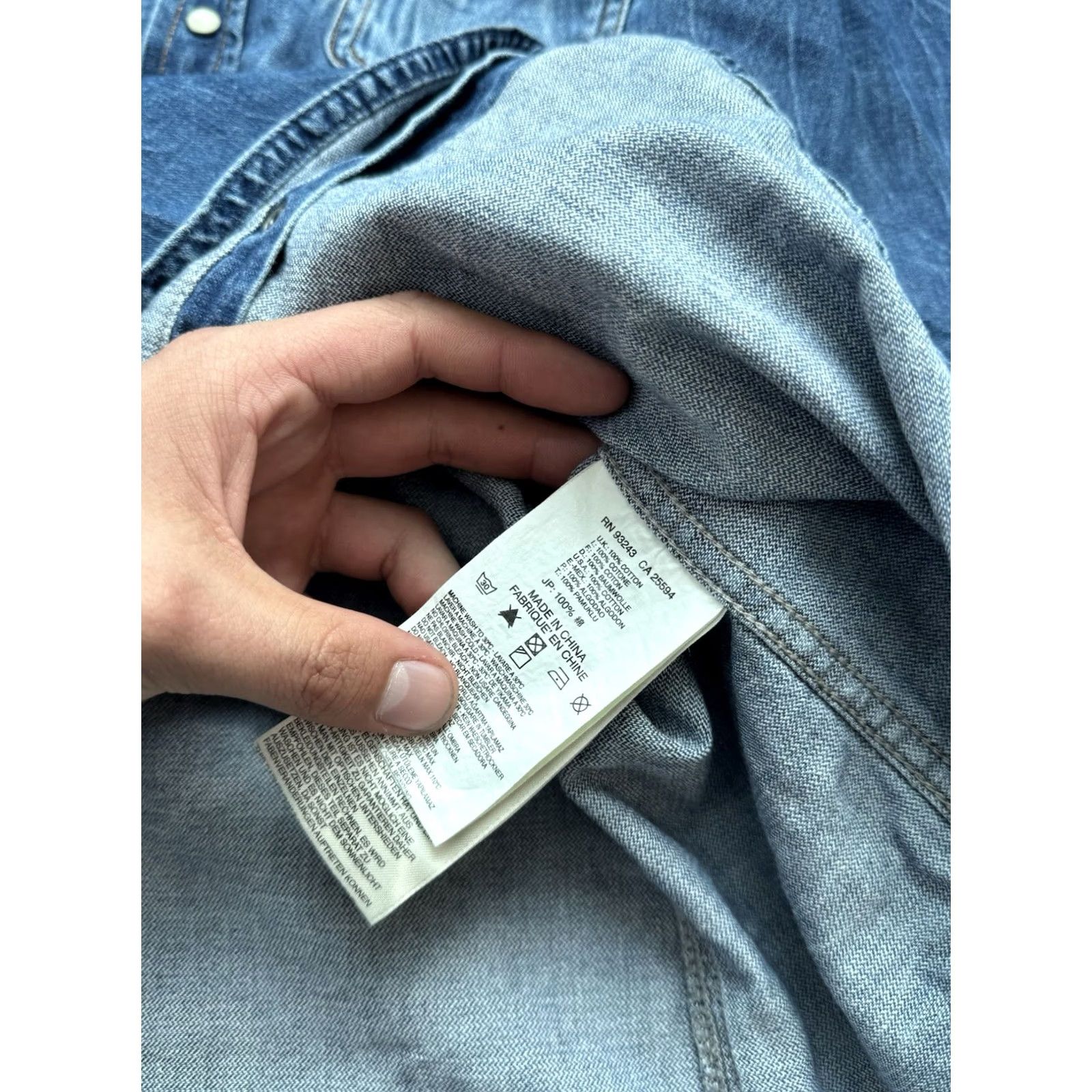 Diesel VINTAGE Diesel Button-Up Shirt Men M Denim Blue 90s Retro Casual Size US M / EU 48-50 / 2 - 7 Thumbnail
