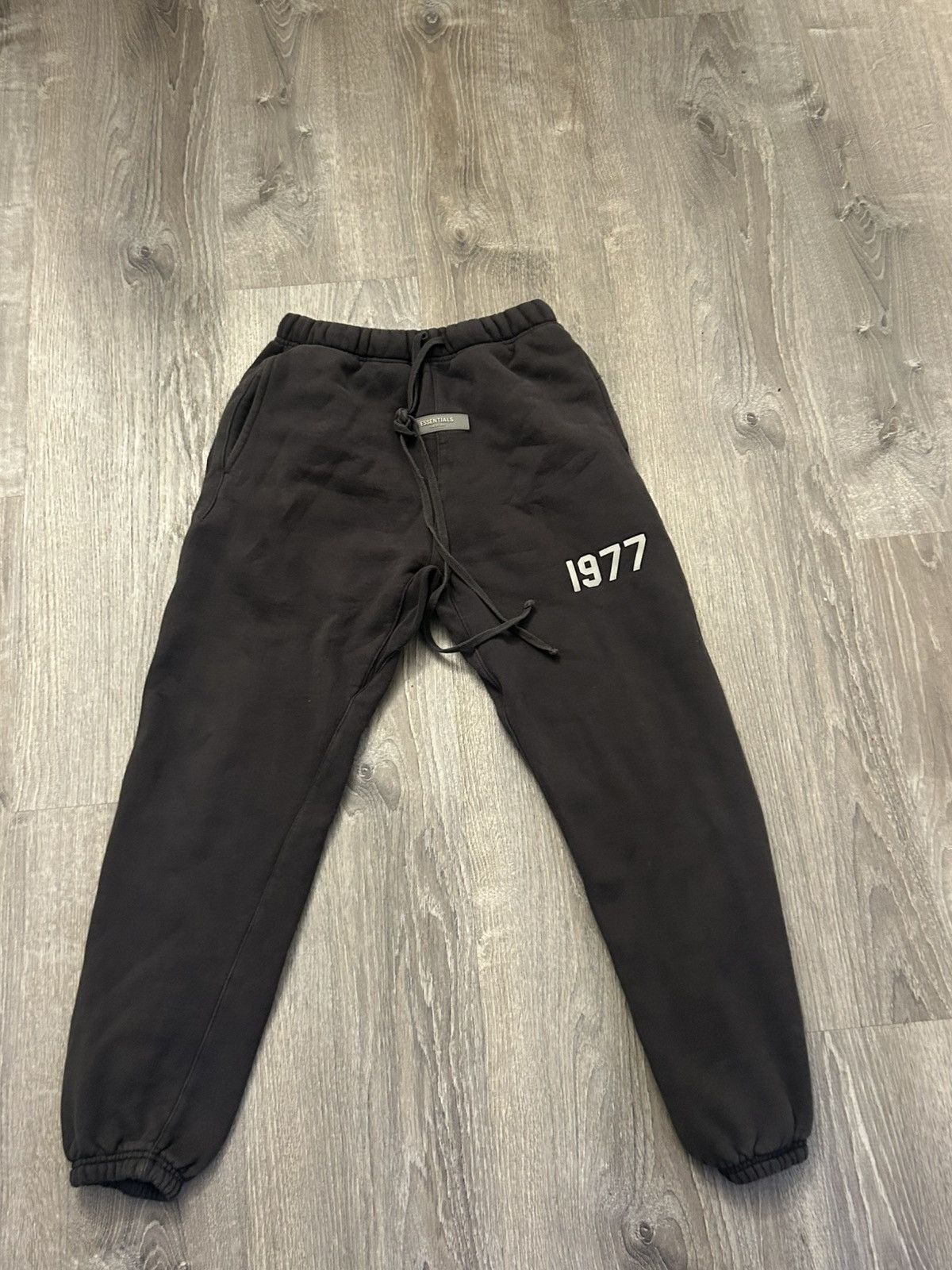 Essentials Essentials FOG 1977 Iron Sweatpants Size US 30 / EU 46 - 1 Thumbnail