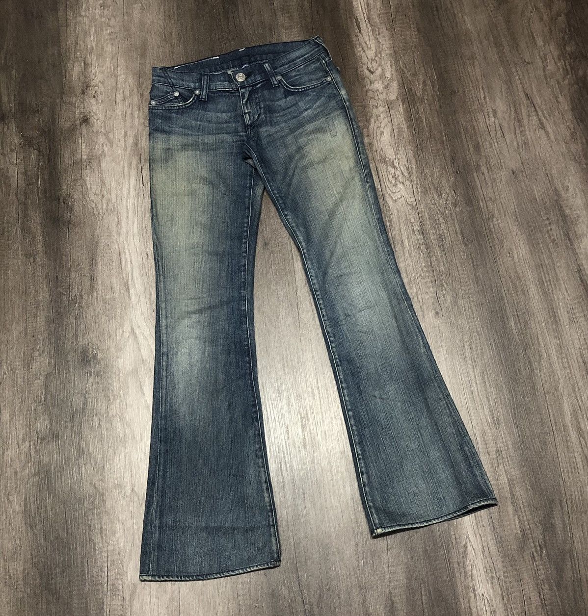 Rock & Republic × Victoria Beckham VICTORIA BECKHAM FOR ROCK & REPUBLIC FLARE JEANS Size 28" / US 6 / IT 42 - 7 Thumbnail